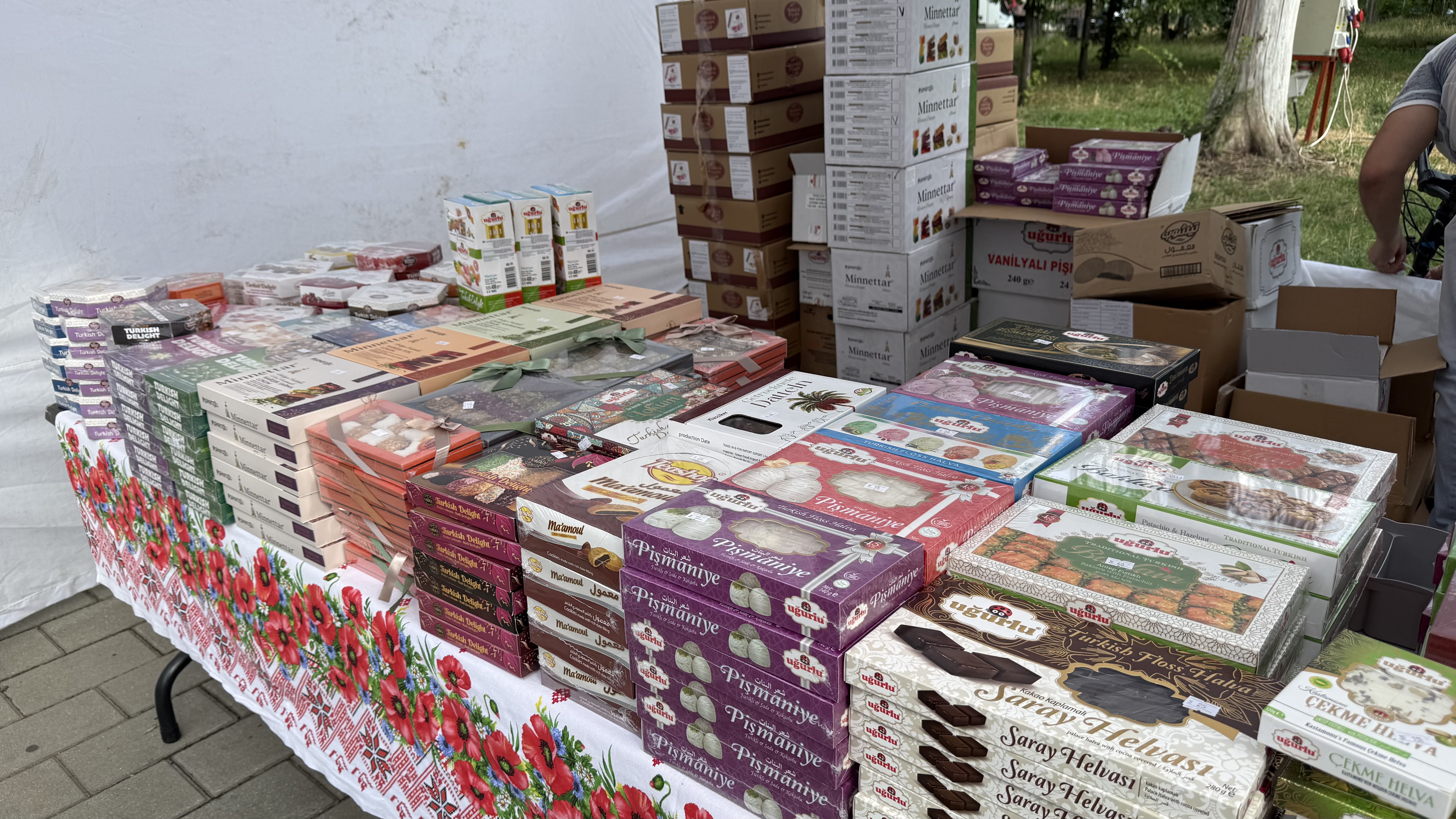 Cât costă șuberekul și kebabul la Festivalul Turcesc de la Arena Națională. Baclavaua e la mare căutare