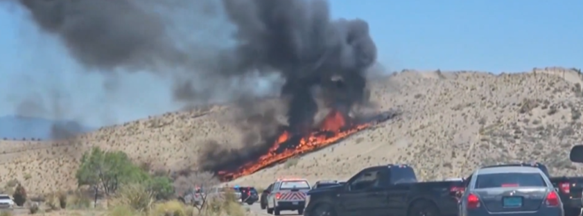 Az autóktól alig néhány méternyire zuhant le a világ egyik legultramodernebb vadászgépe – videó