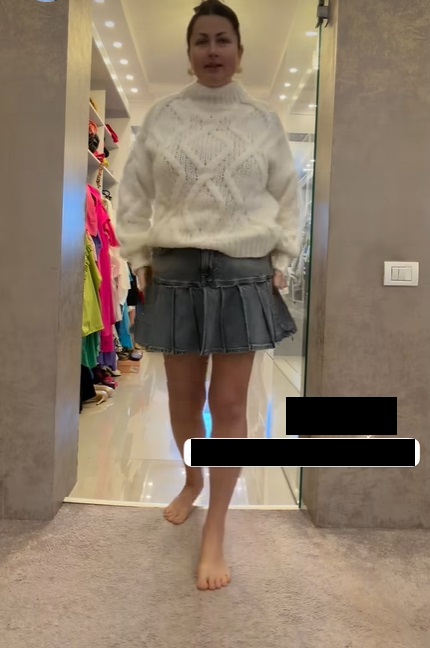 Cum arată Gabriela Cristea în fustă mini. Vedeta și-a etalat picioarele, deși a fost criticată pentru aspectul ei fizic: „E o ținută de mers la mall”