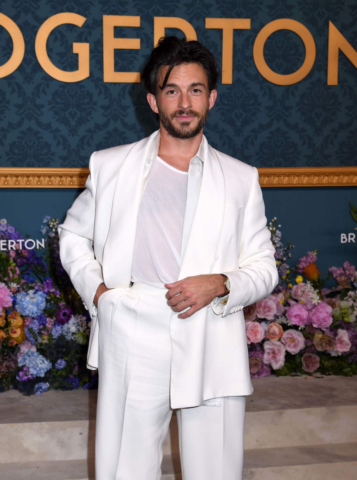 Jonathan Bailey, desemnat de revista People „cel mai sexy bărbat în viață”. Serialele de succes în care a jucat actorul