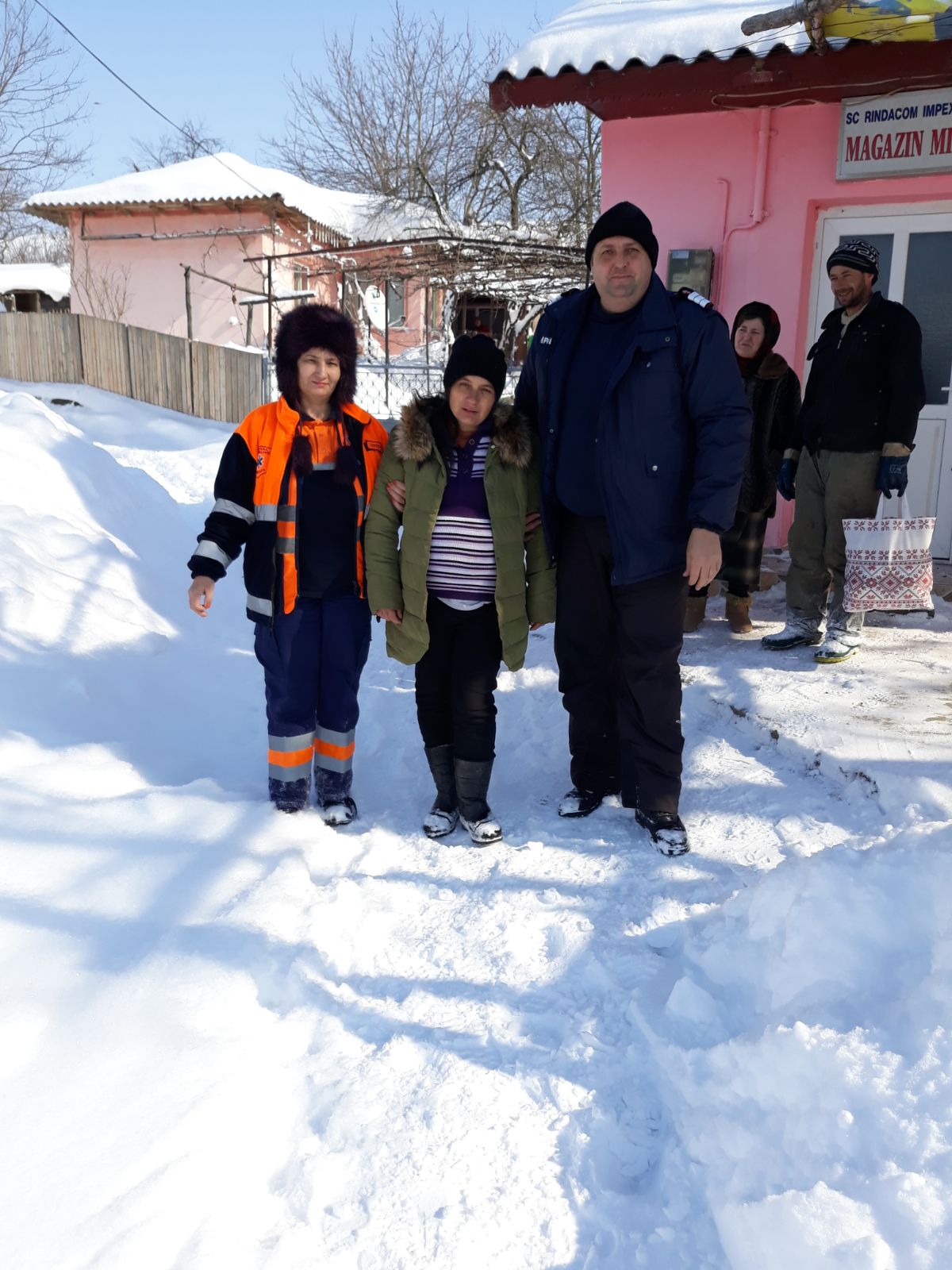 Intervenții cu șenilatele și cu elicopterul la urgențe, în județul Constanța. Unele drumuri sunt încă impracticabile/VIDEO&FOTO