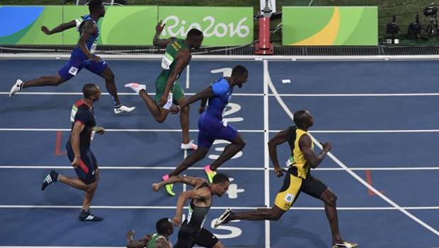 Usain Bolt se retrage, se termină o eră. Toate momentele de aur ale fenomenalului sprinter jamaican! GALERIE FOTO