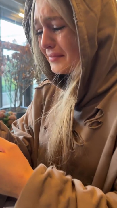 Cum arată Ana Beregoi după scandalul din restaurant cu Andreea Bostănică. Noi imagini: „Cine a sărit la bătaie”