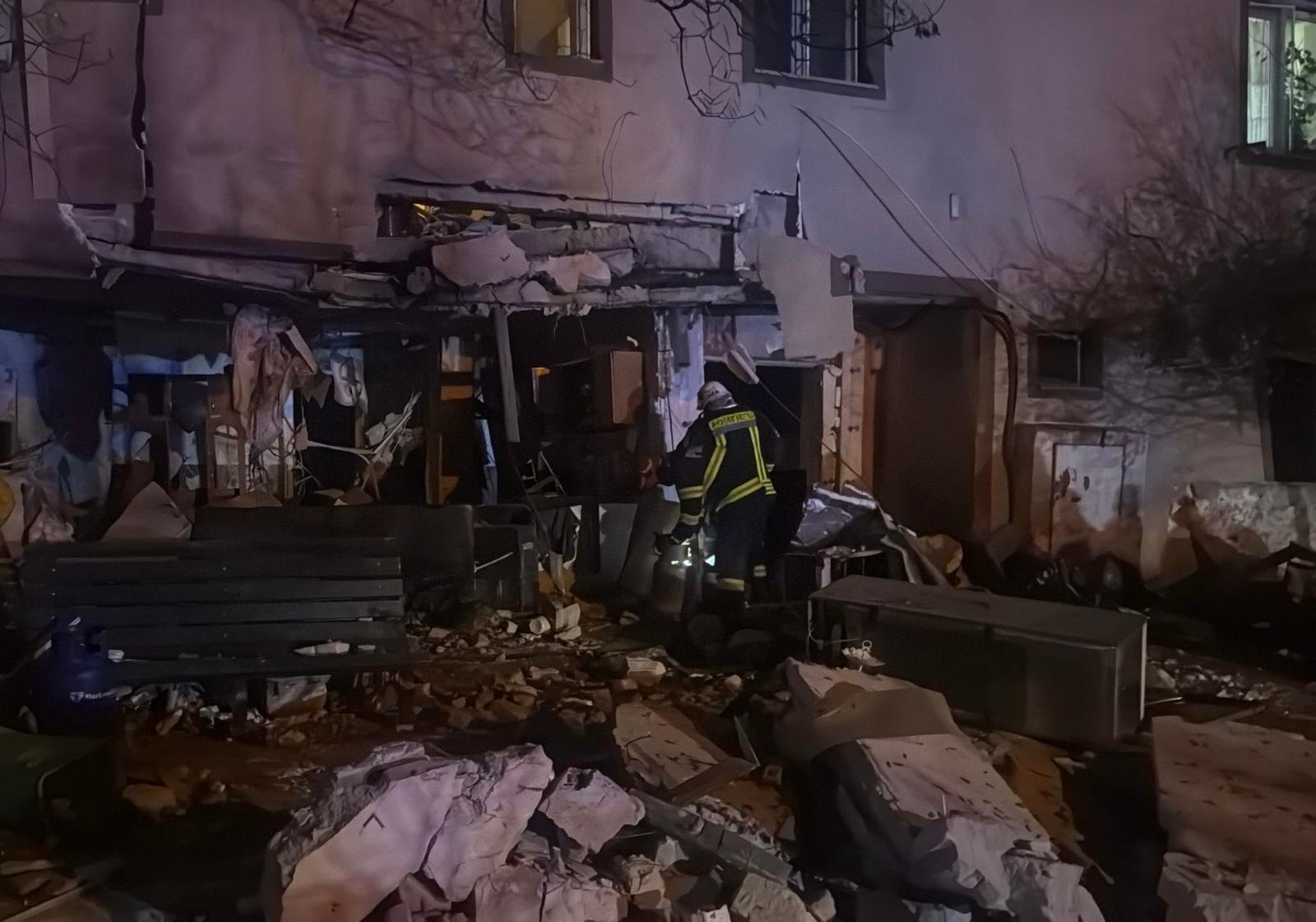 Primele imagini după explozia din Buftea: cum arată parterul blocului după ce a fost complet distrus