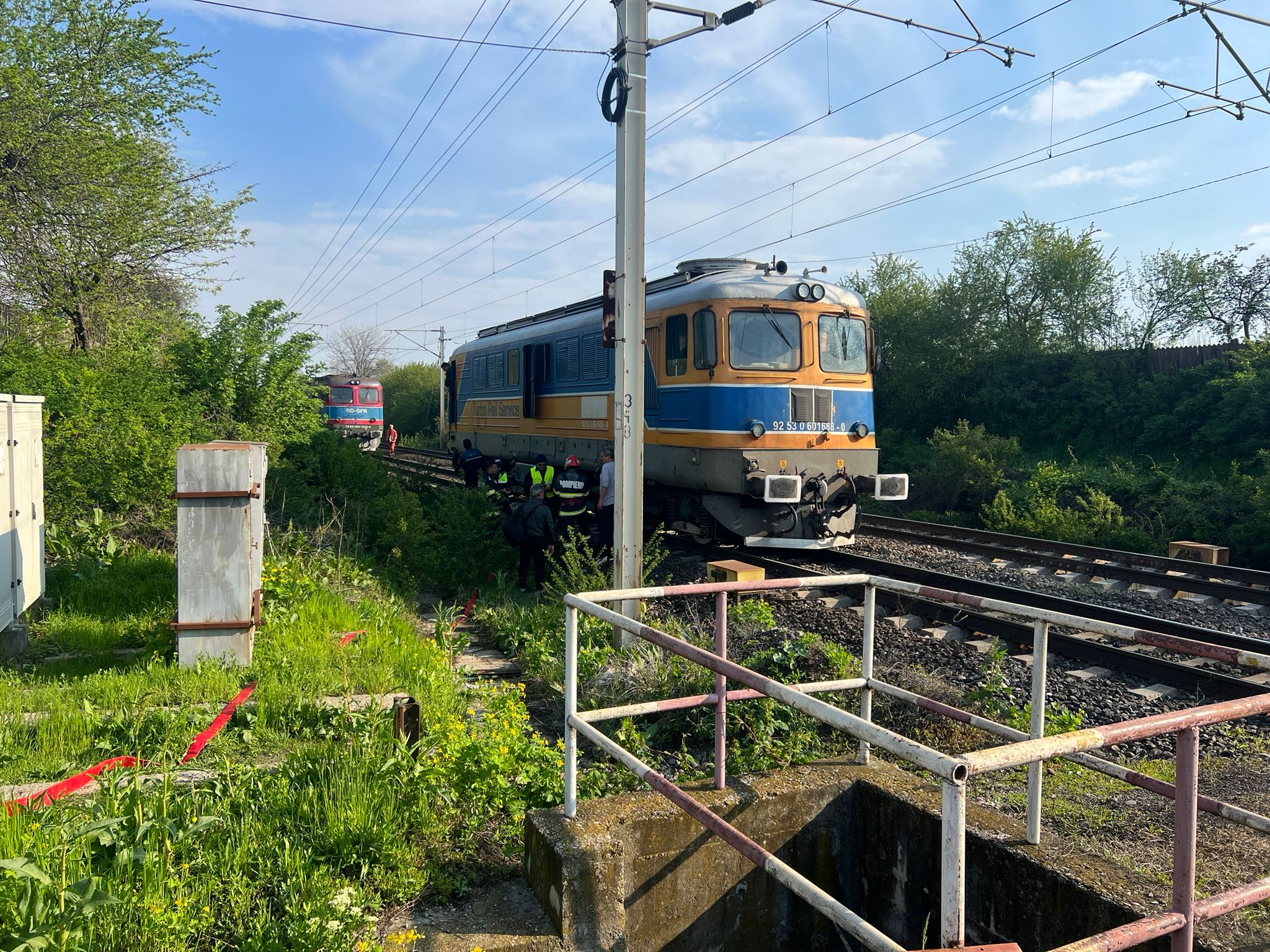 Locomotiva unui tren de marfă a luat foc, după ce a plecat din gara Brazi. Întârzieri pe ruta Ploieşti-Bucureşti