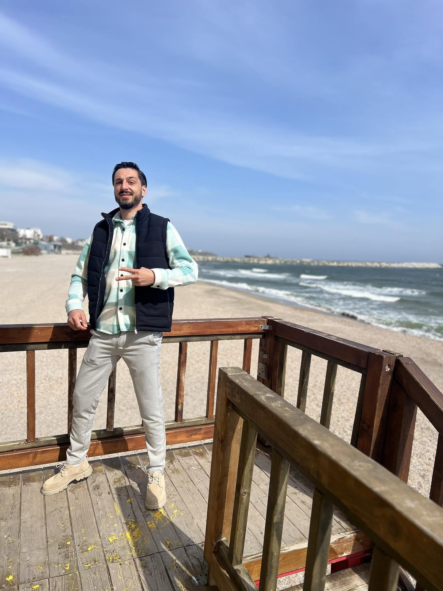 Cristian Cârnu, influencerul anchetat pentru înșelarea urmăritorilor, prima declarație din arest: „Acuzațiile sunt adevărate. Am făcut-o din disperare”