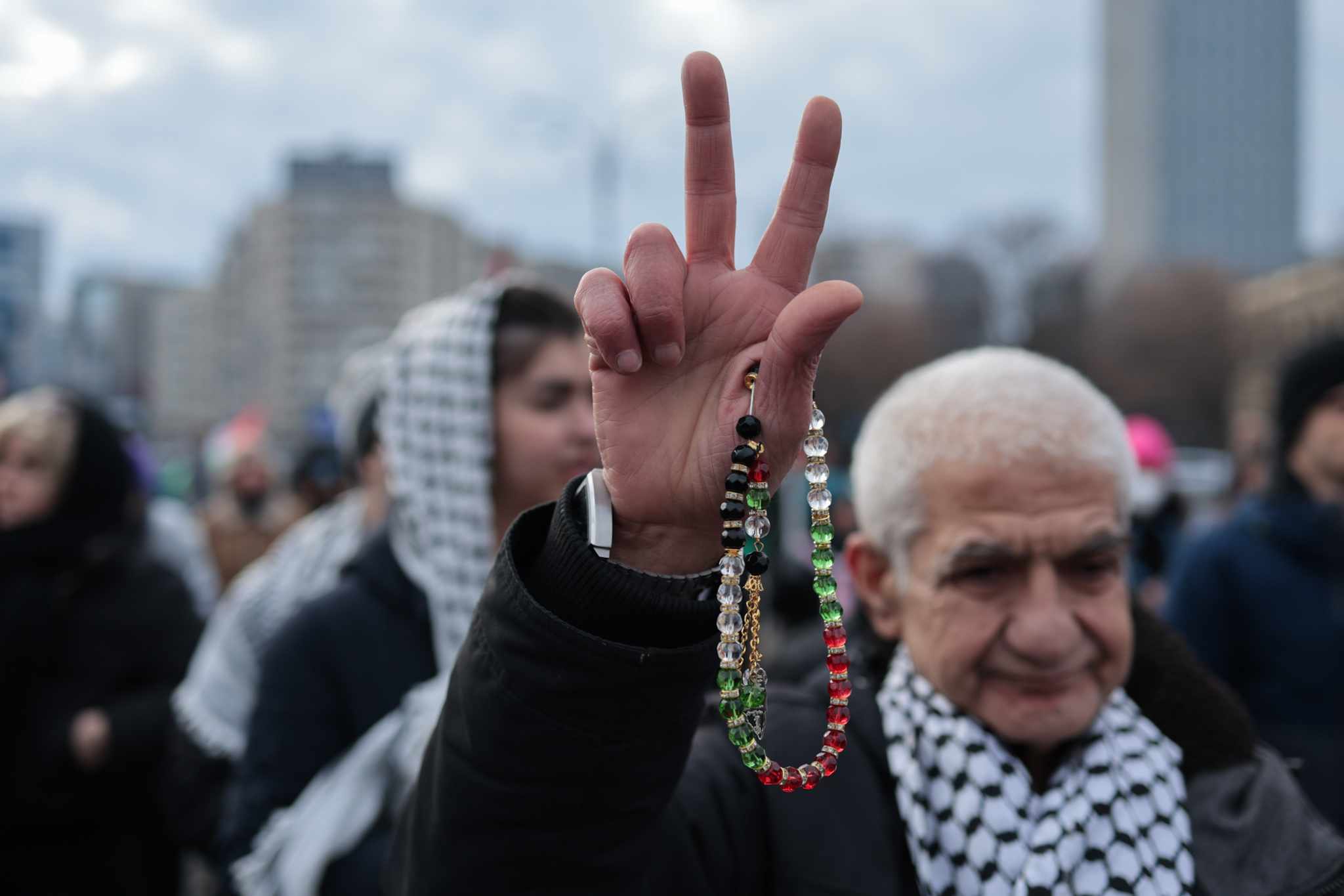 Un nou miting pro-Palestina în București. Circa 100 de persoane cer oprirea ostilităților din Gaza