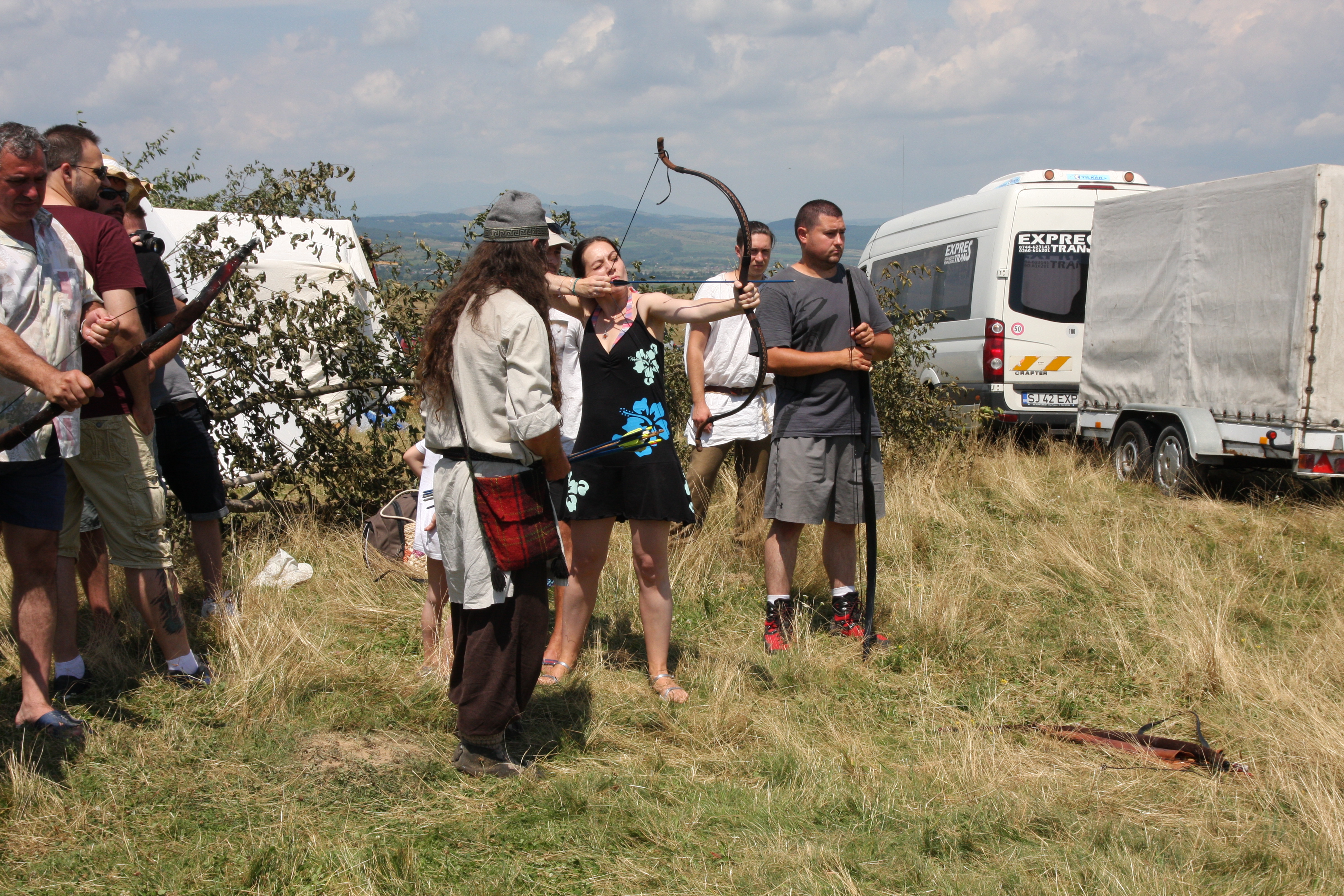 Bijuterii din dinți de nutrie la unicul festival celtic din Europa de Est | GALERIE FOTO