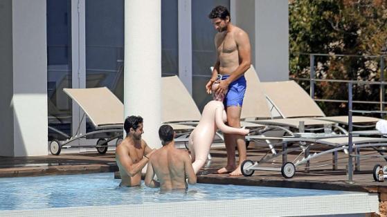Orgie cu Nole Djokovici! Niciodată nu l-ai văzut așa pe campionul sârb