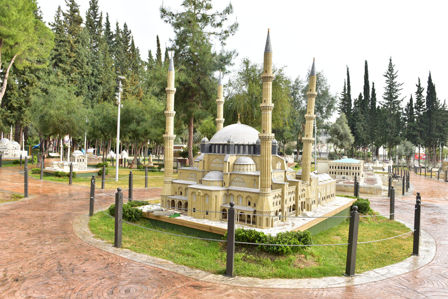 Stațiunea din Turcia vizitată vara de sute de mii de români se transformă în extrasezon. Ce atracții există în Antalya toamna, iarna și primăvara
