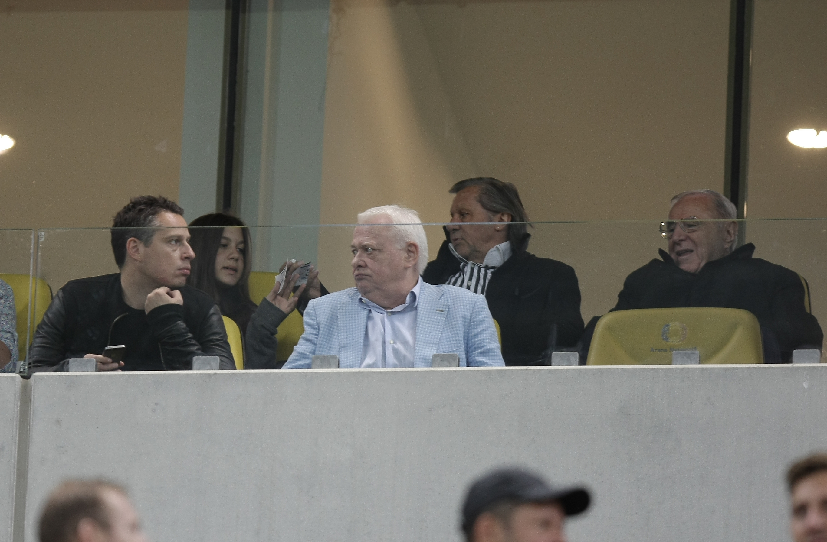STEAUA - ROSENBORG 0-3. Liga Europa, play-off, manșa tur. Lecție de eficacitate cu o Steaua CĂZĂTOARE: Mikkelsen, Helland și Jensen au marcat, în timp ce Papp, Muniru, Tade și Chipciu, care a lovit bara, au irosit ocazii mari și foarte mari. Fanii i-au cerut demisia lui Mirel Rădoi! VIDEO