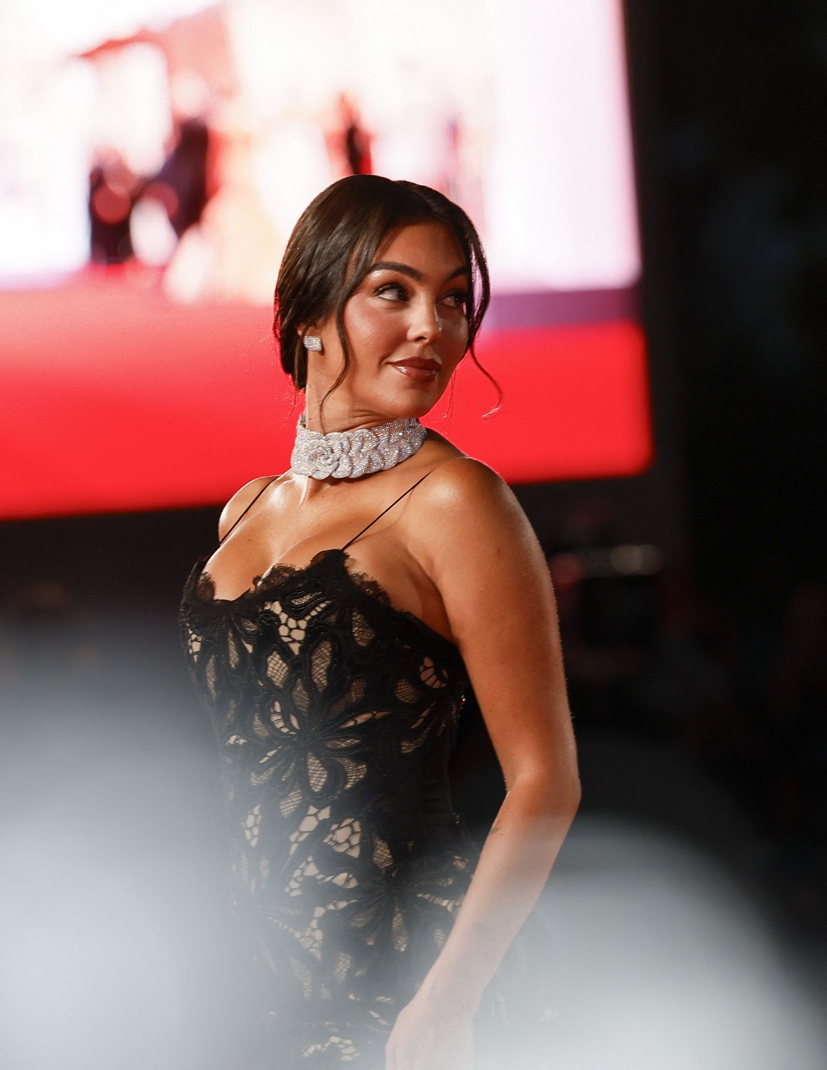 Georgina Rodriguez a apărut cu inelul de logodnă primit de la Cristiano Ronaldo. A făcut senzație la Festivalul de Film de la Veneția