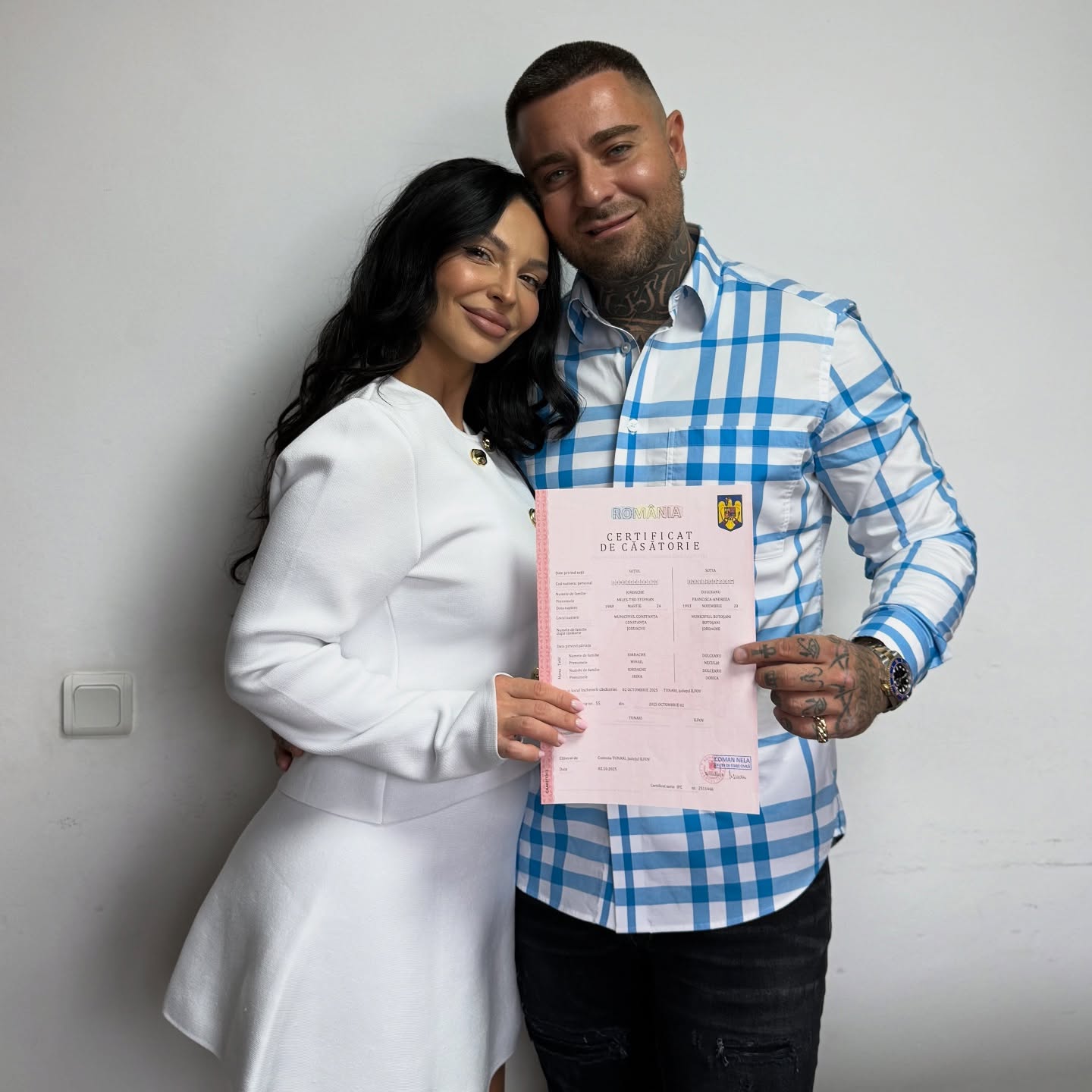 Francisca și TJ Miles s-au căsătorit civil. Primele imagini și declarații: „Urmează să facem și nuntă și botez”