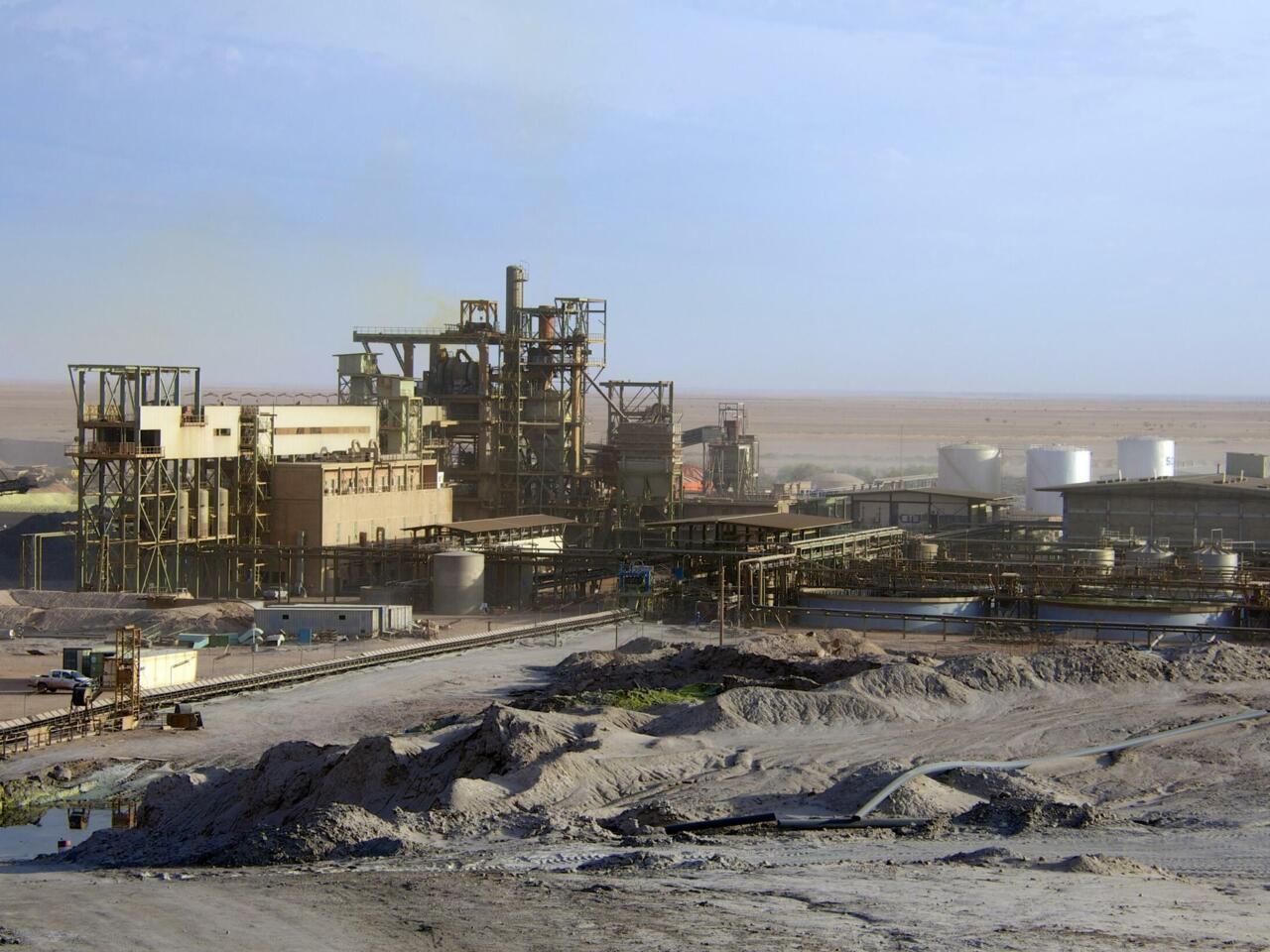 France's nuclear giant says its Niger uranium mine is nearly bankrupt