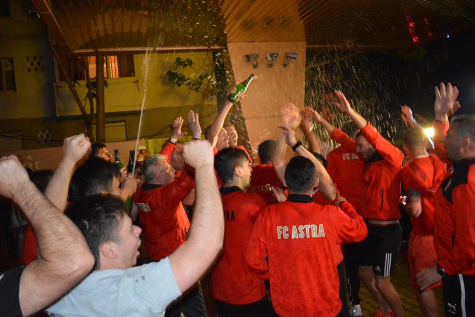 A început fiesta la Giurgiu! Prima reacție a lui Șumudică: ”Este extraordinar! Am practicat cel mai frumos fotbal” FOTO&VIDEO