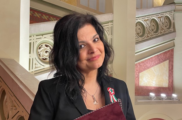 „Mintha hazatértem volna” – Kéri Kitty szívhez szóló vallomása a Jászai Mari-díjról - hogy él, mit érez a színésznő, akit végül elismert az állam is