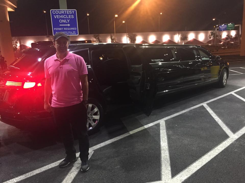 Reghe se distrează în Las Vegas: "Mă uit la el ca la un soare!" / FOTO