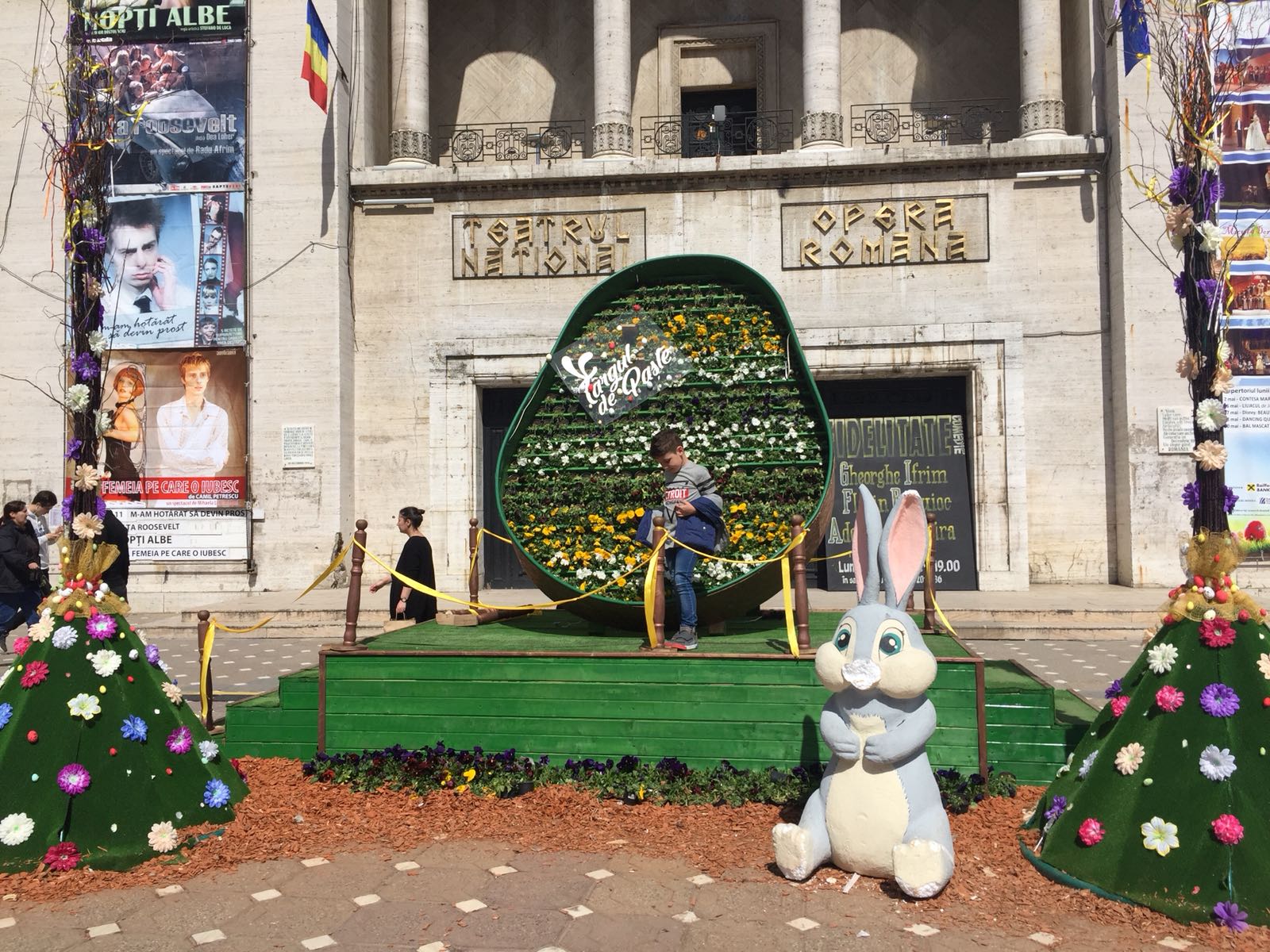 TURIST ÎN ȚARA MEA/ Timișoara înflorește odată cu primăvara. Mica Vienă, orașul premierelor cu o alură aparte de Paști