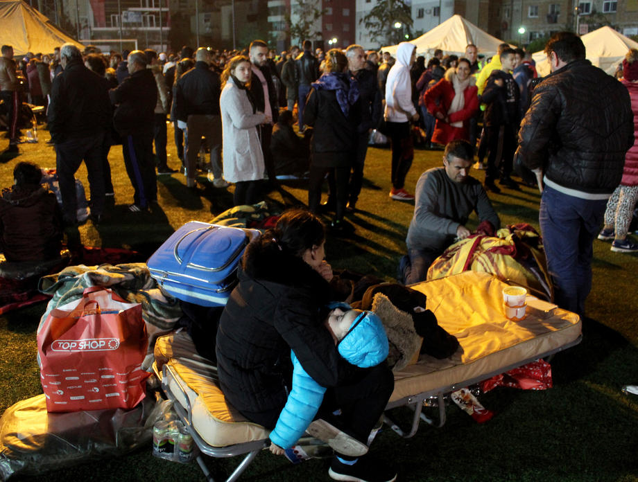 Cutremurul din Albania a avut peste 500 de replici. Echipajele de salvare lucrează fără oprire