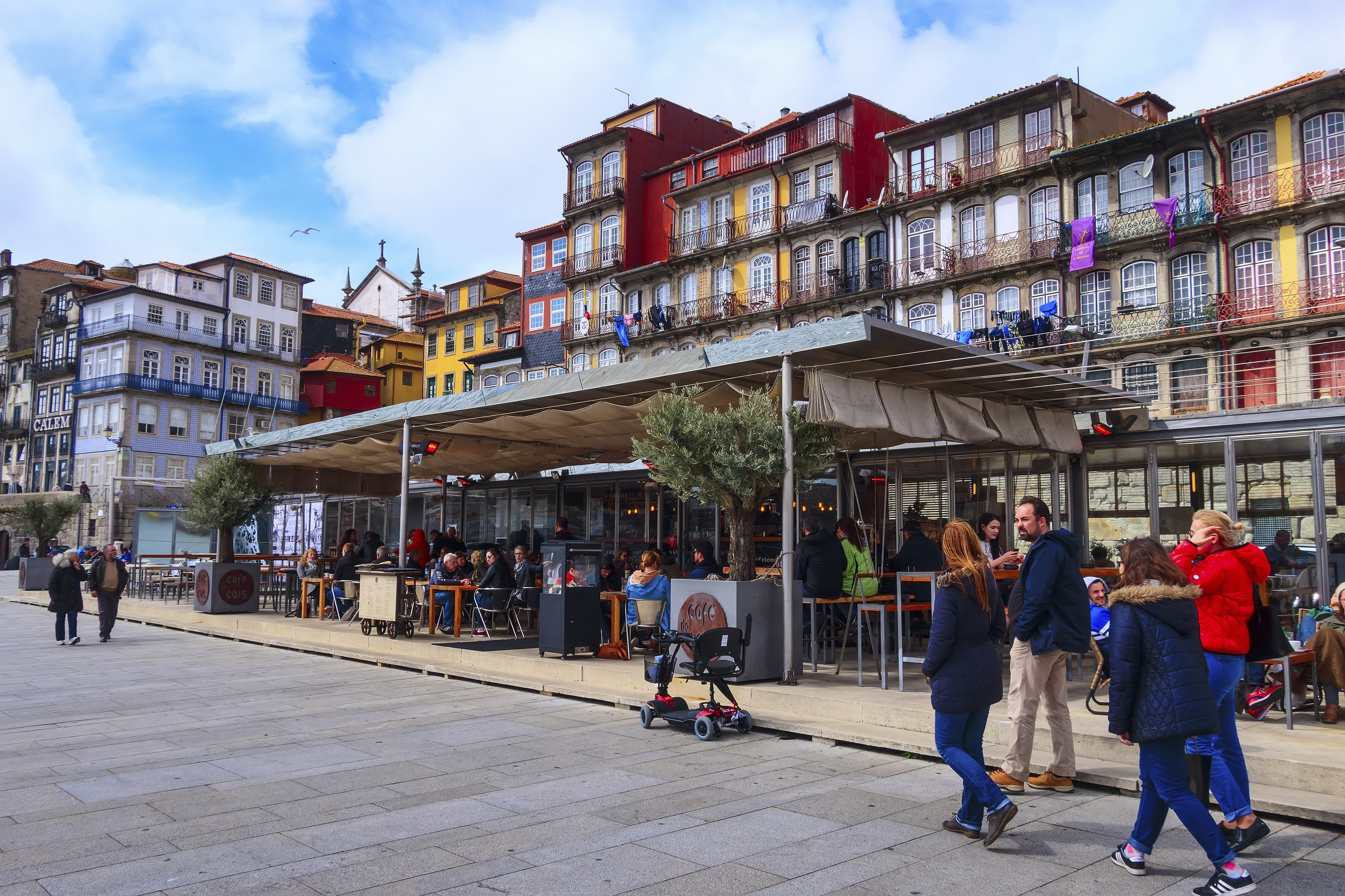 Porto, destinația perfectă pentru un city break în Portugalia