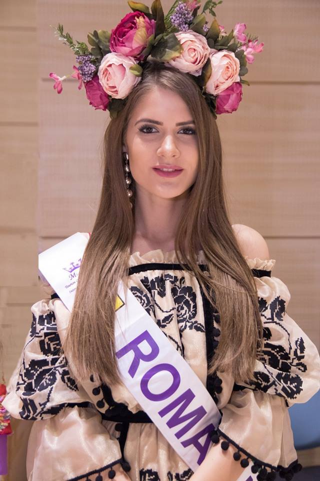 O gălăţeancă a obţinut locul 4 la un concurs de frumuseţe, în Thailanda. E cel mai bun rezultat al României/ FOTO