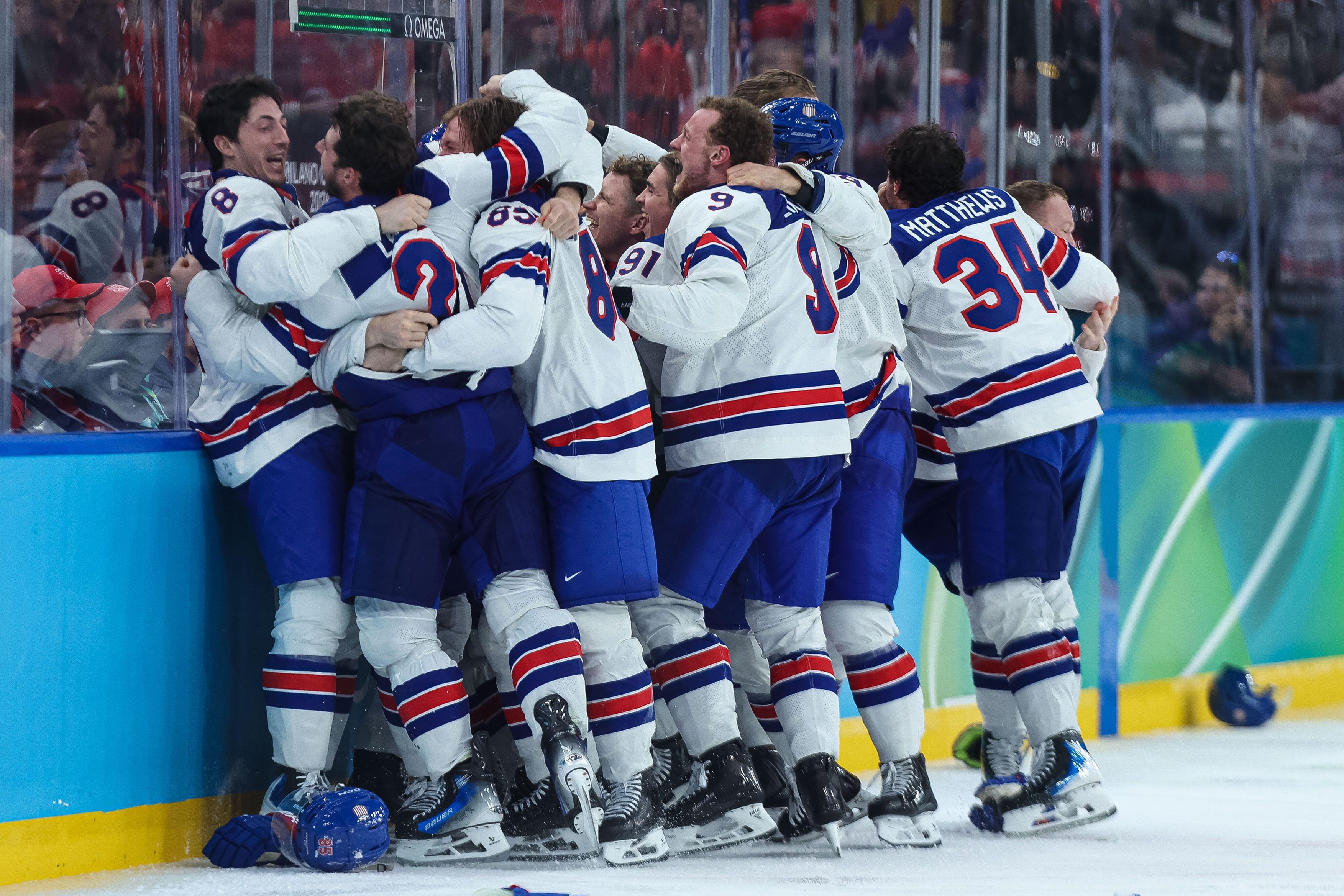 SUA câștigă aurul olimpic după 46 de ani. Jack Hughes a decis finala cu Canada în prelungiri