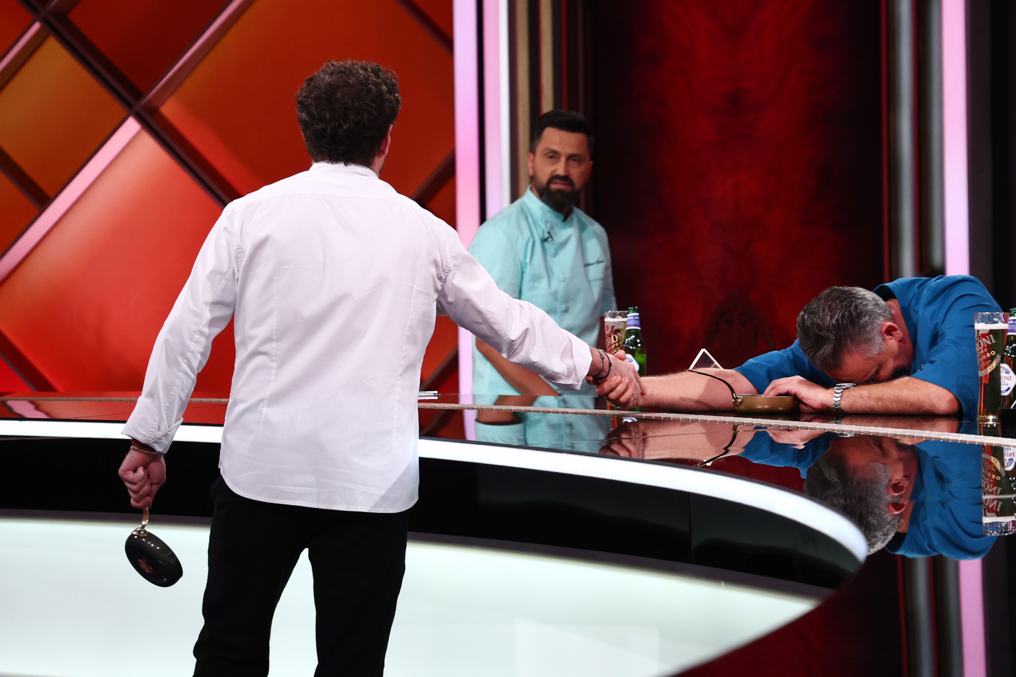 Vlăduța Lupău, la „Chefi la cuțite” 2026. Ce rol va avea artista de muzică populară la Antena 1