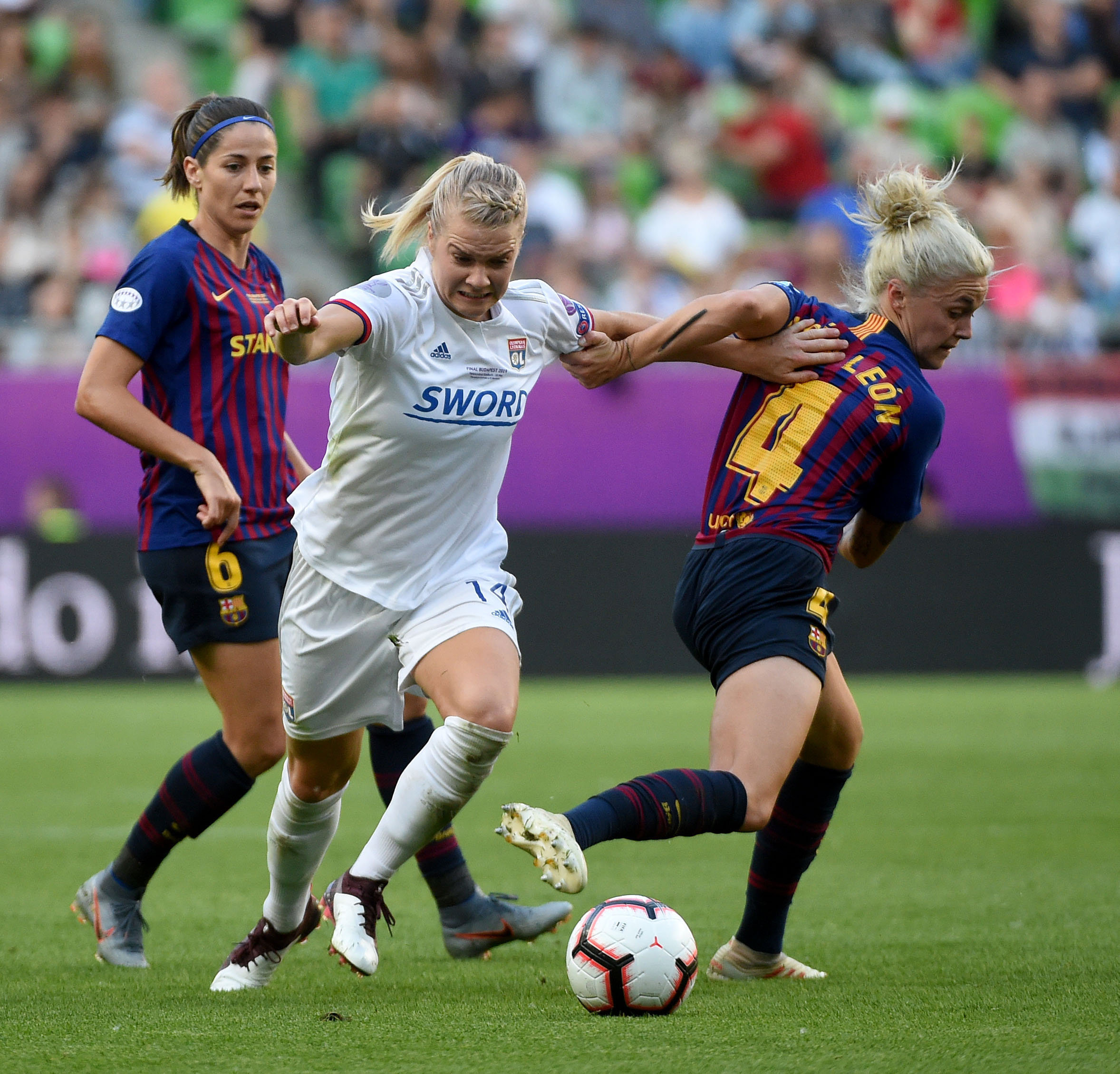 Olympique Lyon a cucerit Liga Campionilor la fotbal feminin, după ce a zdrobit Barcelona în finală