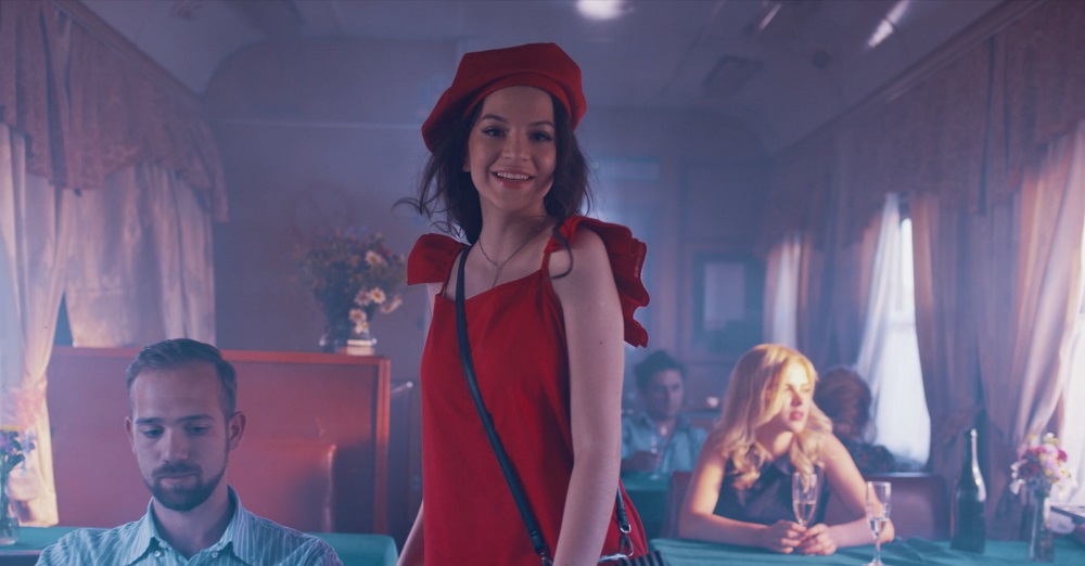 Cleopatra Stratan este de nerecunoscut în noul ei videoclip, „Te las cu inima“. Transformare incredibilă | FOTO & VIDEO