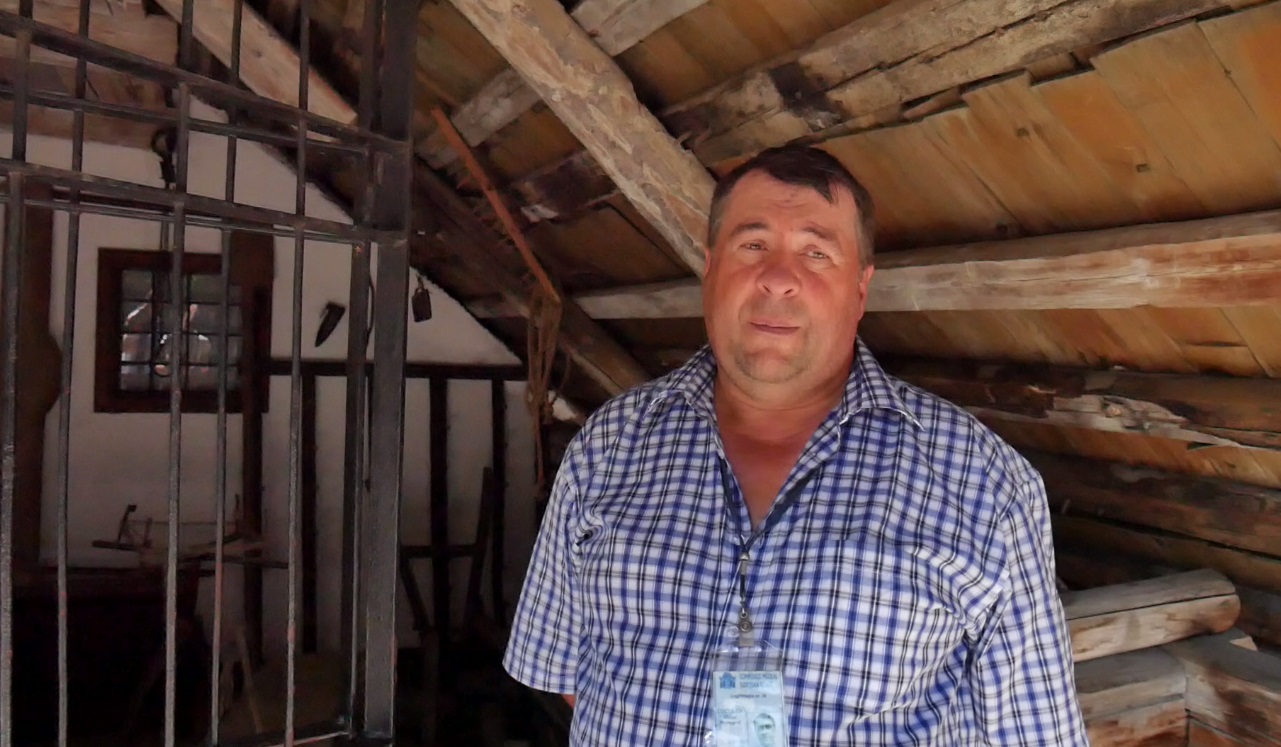VIDEO/ Chinezii care au plâns când au vizitat bojdeuca lui Creangă din Humulești: ”Ne-am săturat să stăm la înălțimi”