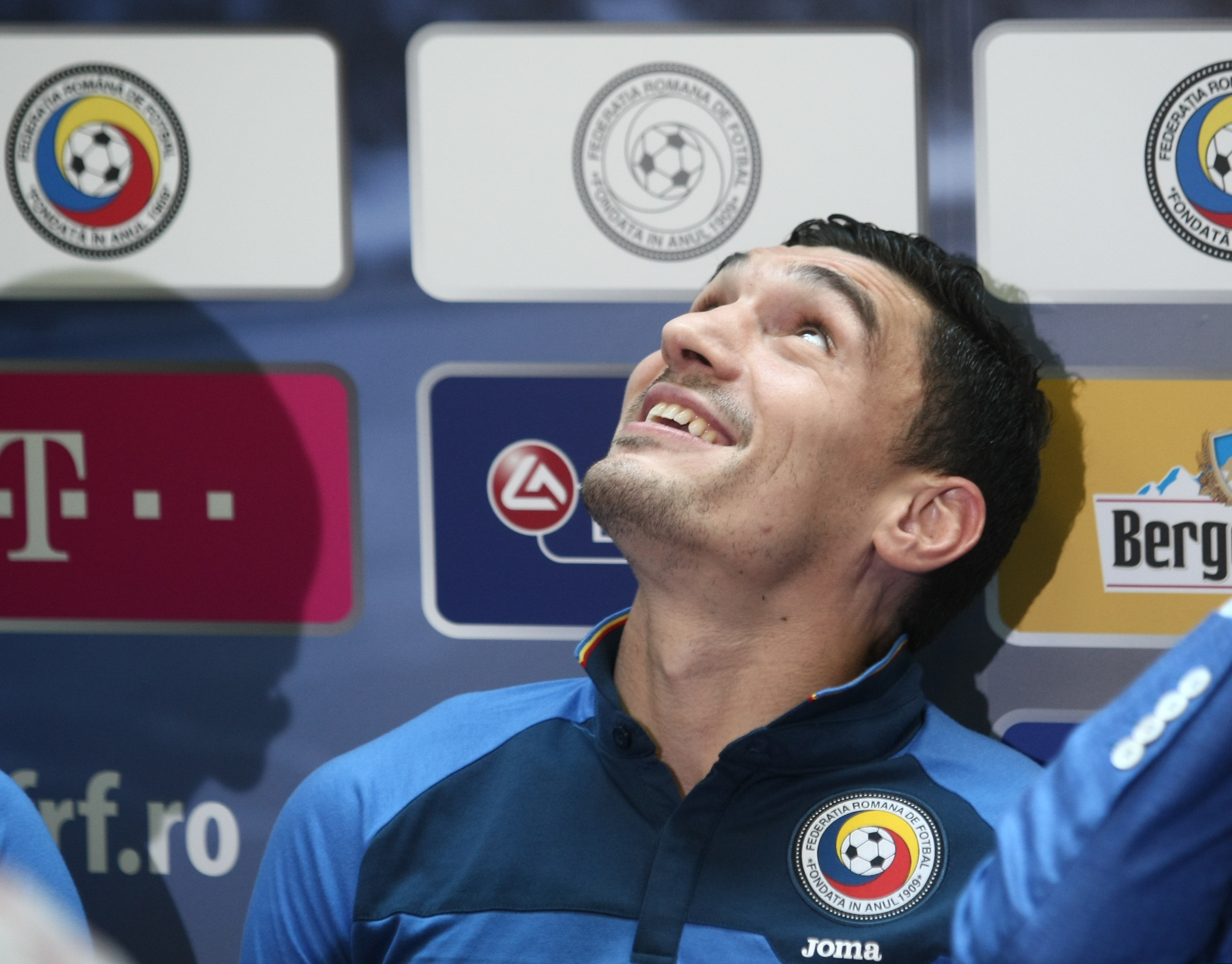Schimb de replici fabuloase între Iordănescu și Budescu. ”Aștept să te apuci de fotbal”. ”Ce vrei, bă, cine ești?” / GALERIE FOTO