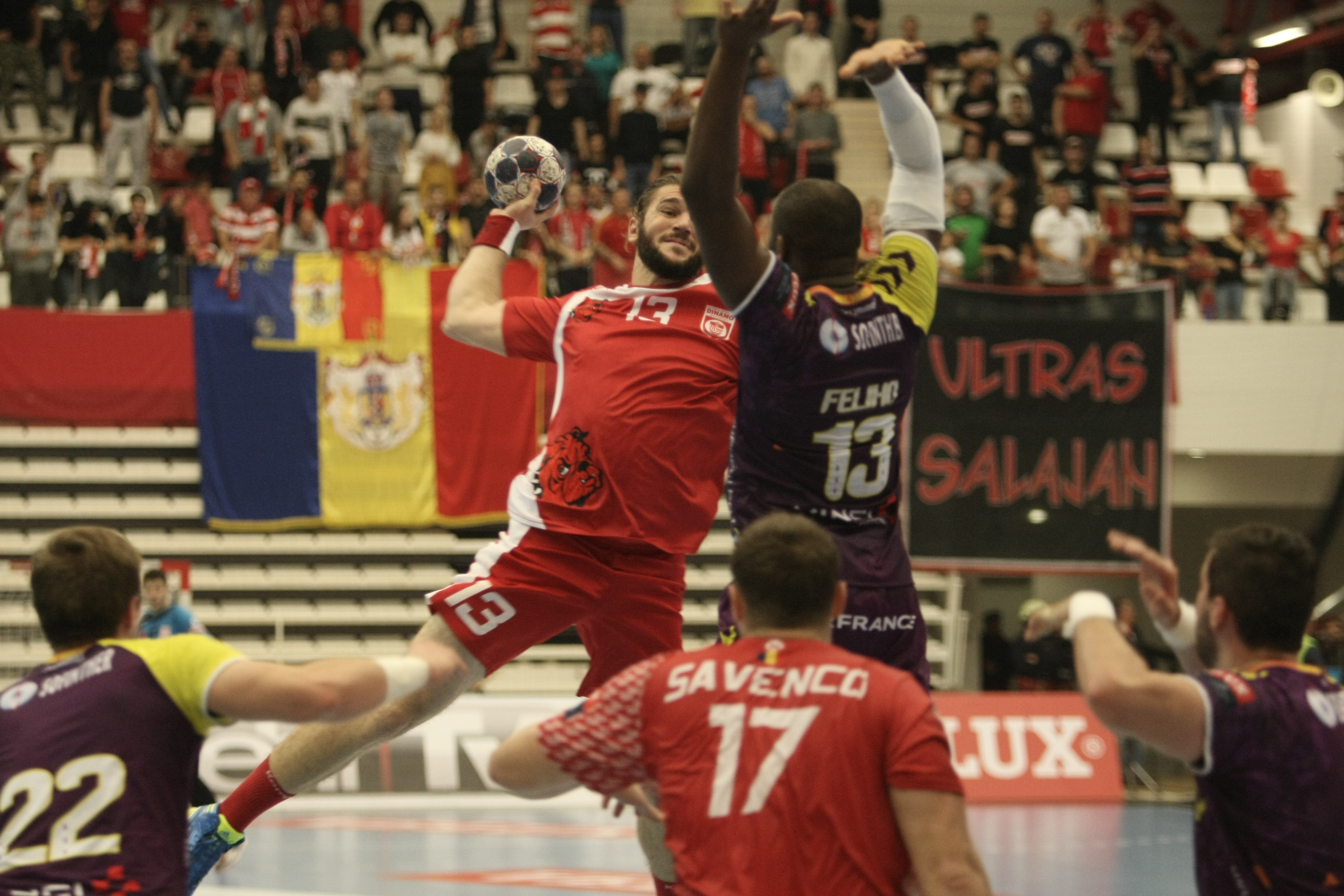 Dinamo a pierdut dramatic cu Nantes, în Liga Campionilor la handbal / GALERIE FOTO