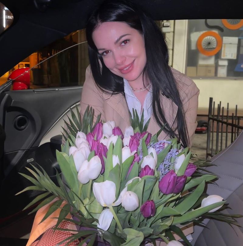 Deea Maxer e pregătită să își refacă viața după divorț. Anunțul făcut de fosta soție a lui Dinu: „În suflet ești tu, liniște și mângâiere”