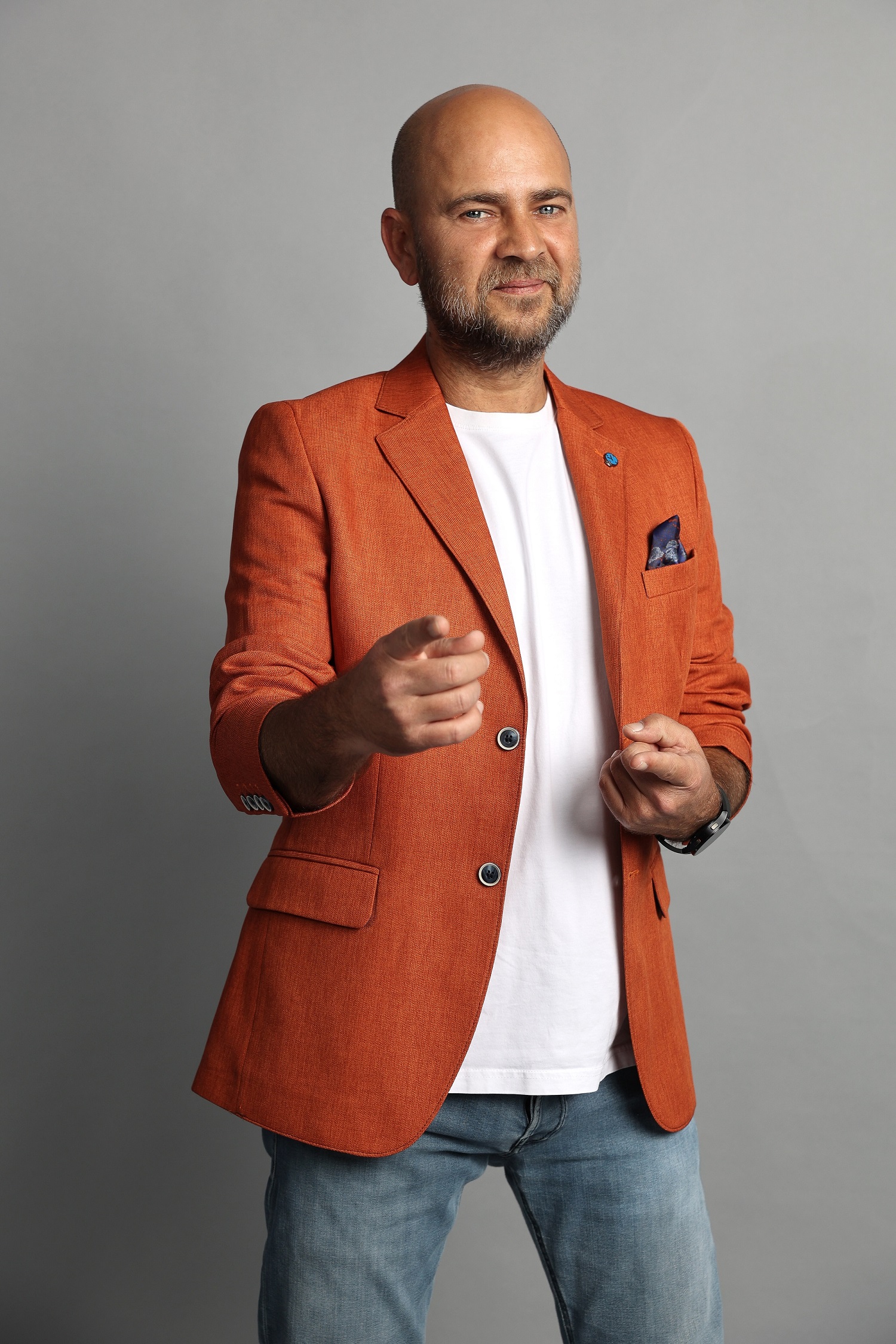 Cosmin Seleși ține cont de surperstiții. Ce își pune în buzunar în noaptea de Revelion