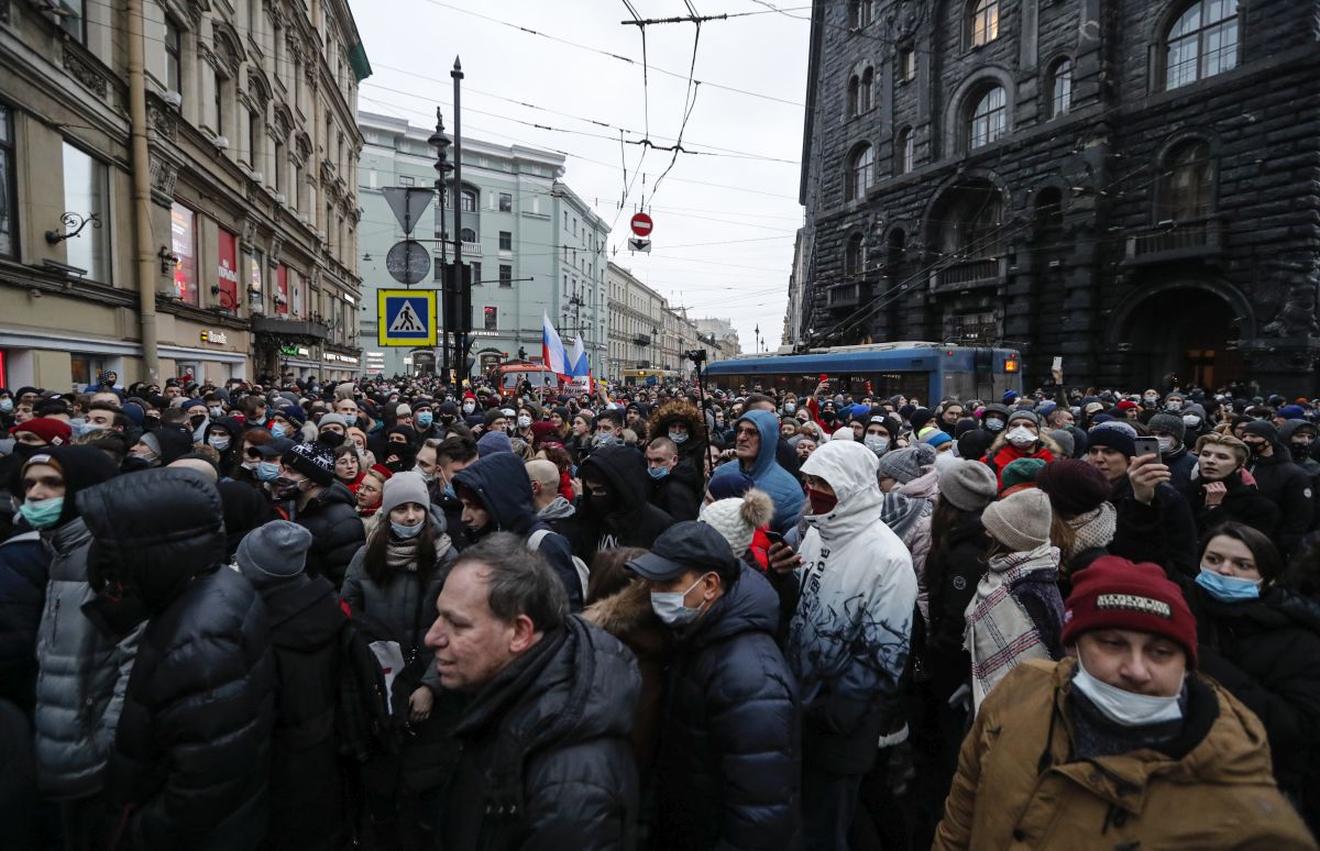 Protestele din Rusia | Peste 2.400 de oameni săltați, printre care și un copil. „Putin e un hoț!” și „Rusia fără Putin!”, au strigat manifestanții