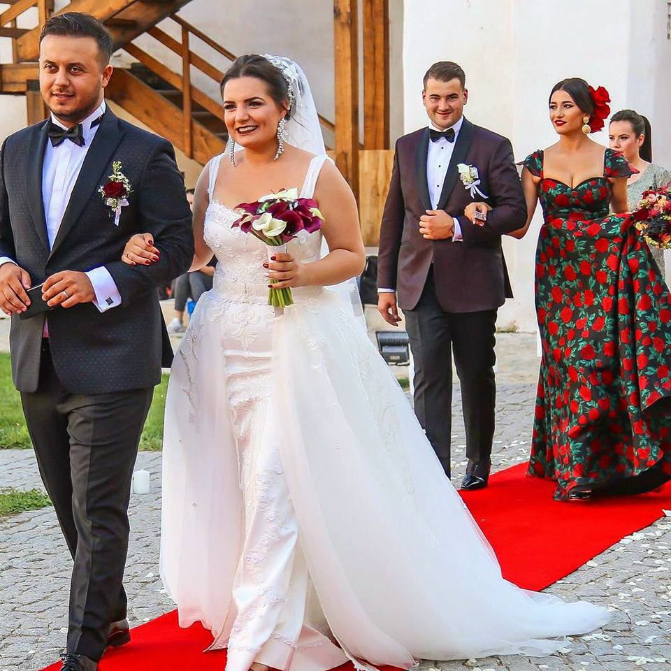 Circ cu politicieni la nunta unei fiice de primar! Președintele executiv PSD, Nicolae Bădălău, acuzat că l-a pocnit pe fostul deputat PNL, Marin Anton, care venise neinvitat! | GALERIE FOTO
