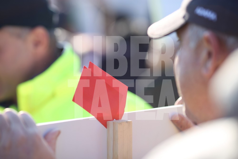 Protest la Parlament, împotriva măsurilor luate de Executiv / FOTO&VIDEO