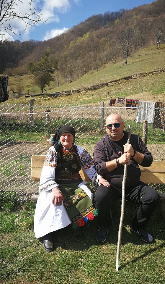 Chef Scărlătescu vs badea Ion! Ai fi zis că știe să gătească de toate, dar un cioban i-a dat lecții!
