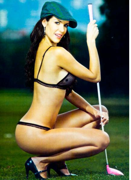 Fete goale pe terenul de golf. Fosta soţie a unui component al Generaţiei de Aur, în TOP / GALERIE FOTO 
