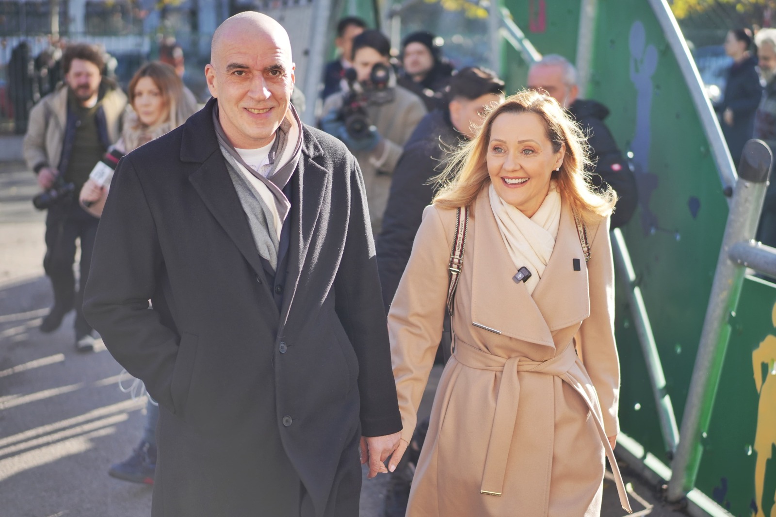 Imagini de arhivă cu Elena Lasconi. Cum arăta înaintea anilor 2000, când era corespondent PRO TV