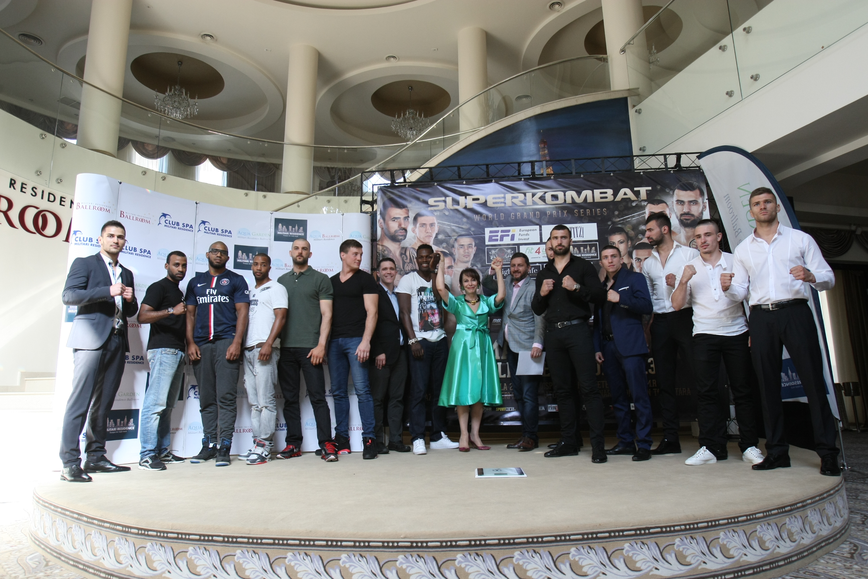 Luptătorii de la Superkombat București au trecut cu bine de proba cântarului oficial / GALERIE FOTO