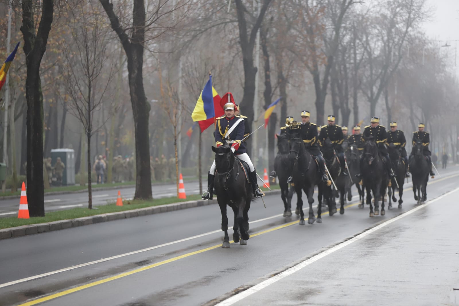 Repetiție generală pentru Parada Militară Națională, sâmbătă, la Arcul de Triumf