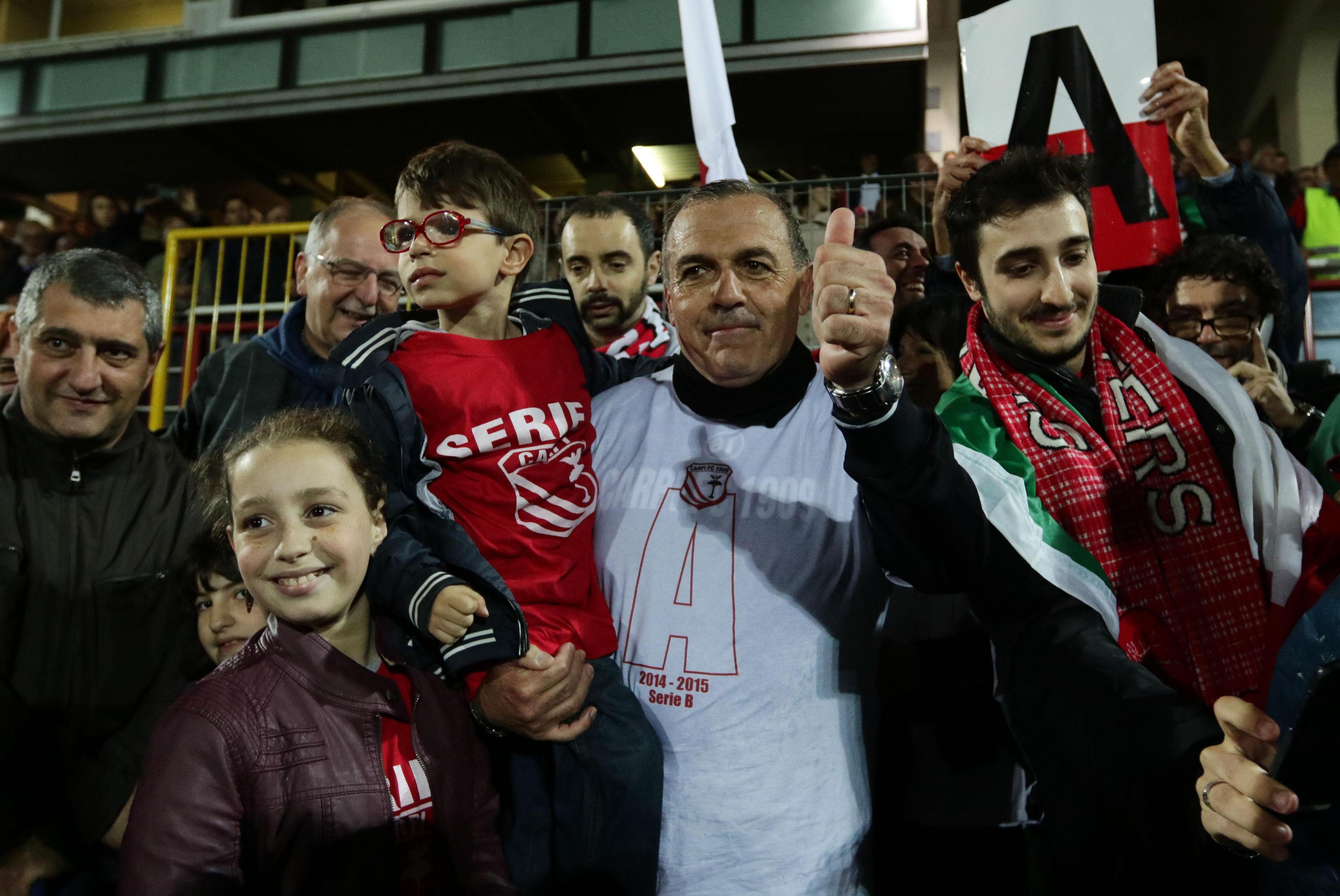 Nebunie în Italia! Carpi a reușit să promoveze în Seria A, pentru prima dată în istoria de 106 ani a clubului / GALERIE FOTO & VIDEO