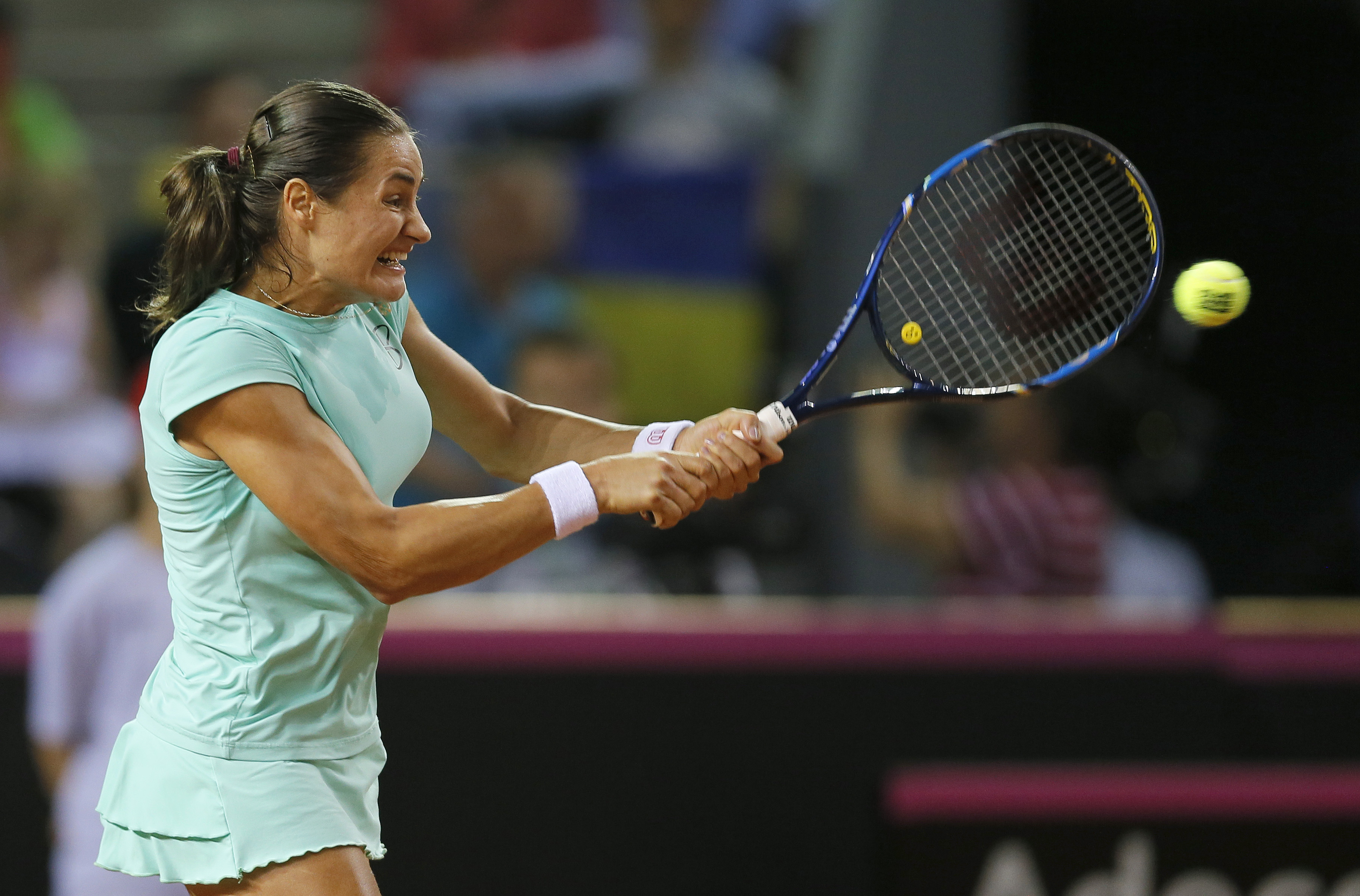 Fed Cup: România - Germania 1-4. Am ieșit dramatic din Grupa Mondială. Monica Niculescu a ratat două mingi de meci, în partida supraviețuirii. Incredibil! Am ratat o minge de meci și la dublu!!!! / LIVE BLOG & GALERIE FOTO