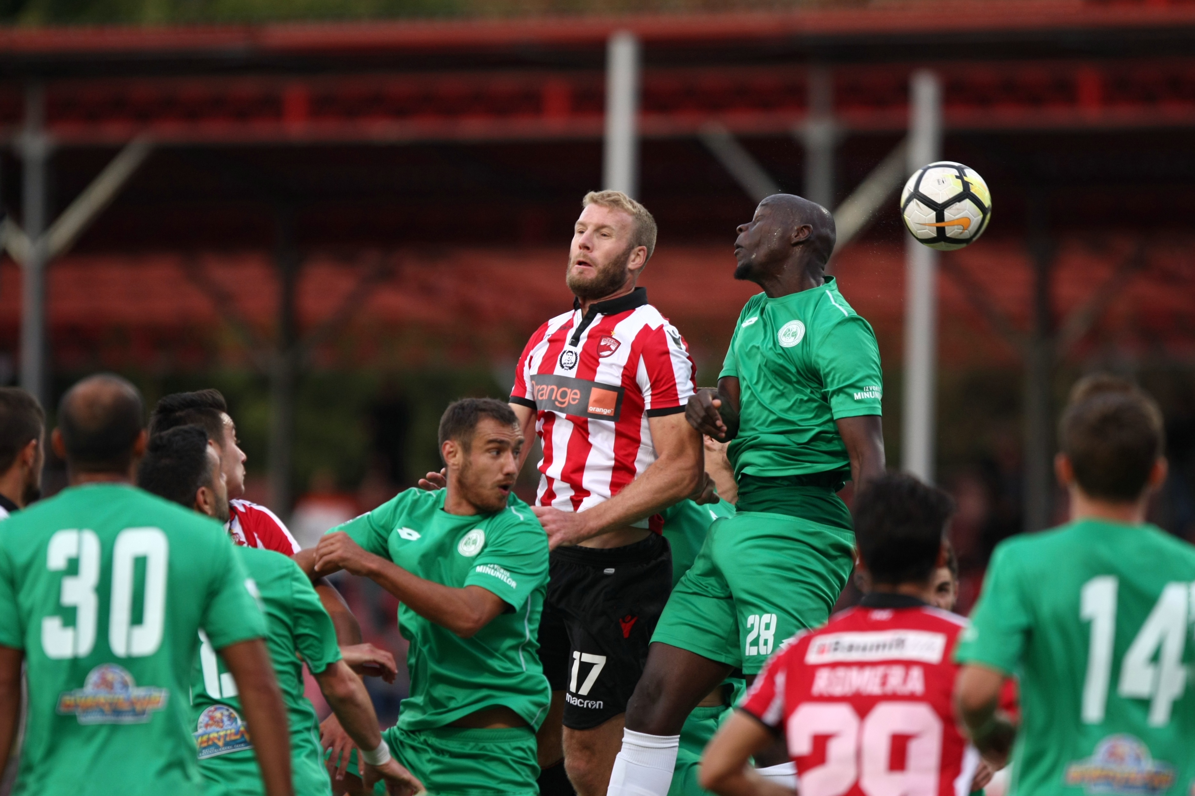 Liga 1, etapa a 11-a (restanță). Dinamo - Concordia. Lovitură de teatru în Ștefan cel Mare. Reacții: ”Nu trebuie să mai ieșim din casă” | FOTO&VIDEO