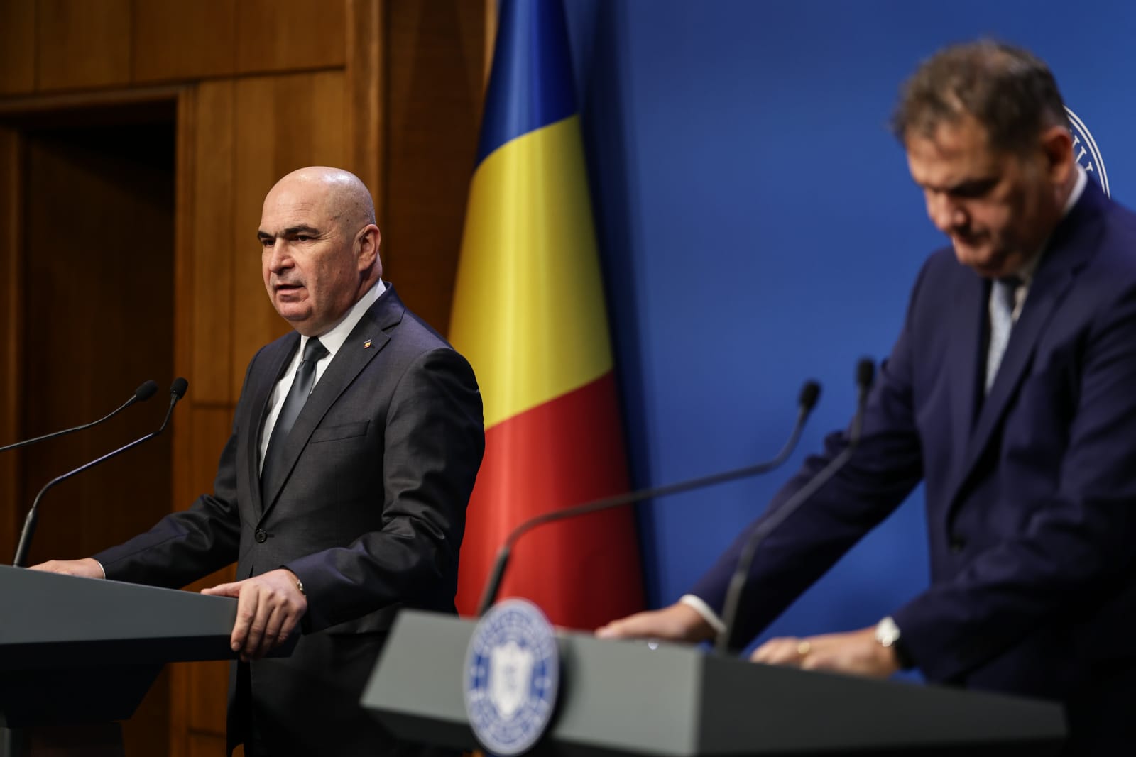 Ilie Bolojan taie numărul angajaților din primării și Consilii Județene. Și polițiștii locali vor fi afectați. Ce decizii a mai luat