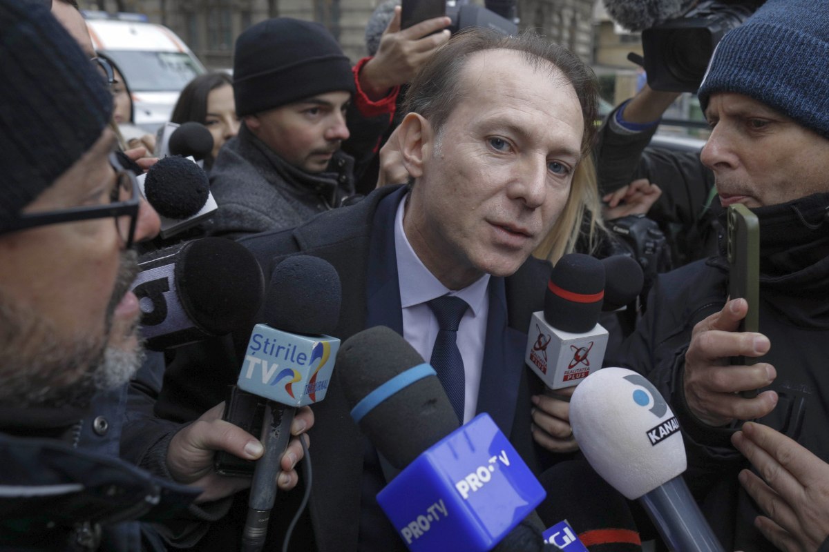 Florin Cîţu, urmărit penal de DNA în dosarul achiziţiei de vaccinuri anti-COVID. E acuzat de complicitate la abuz în serviciu