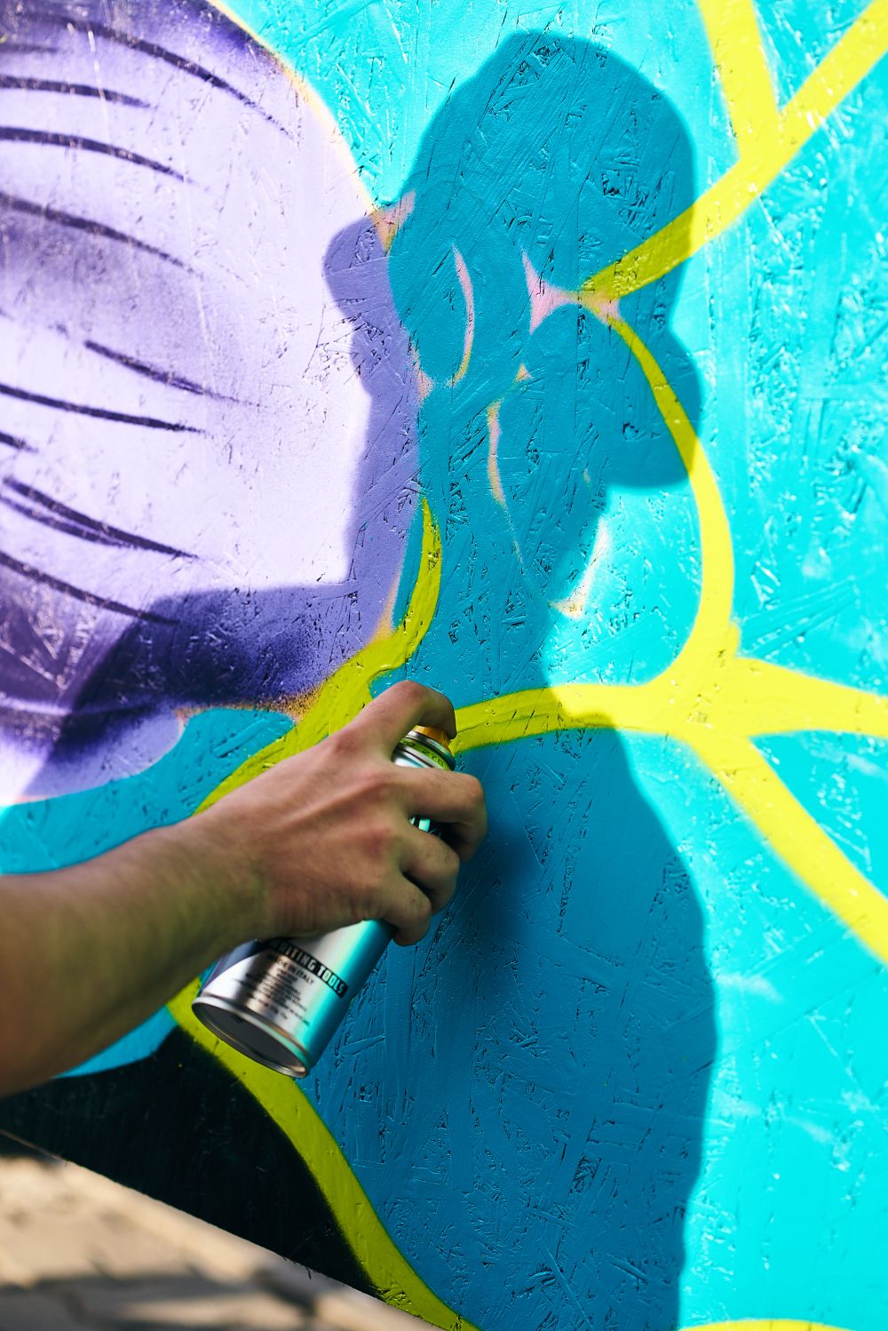 6 trupe de artisti urbani s-au duelat in opere de graffiti in parcarea Centrului Comercial Orhideea! Cei mai cunoscuti grafferi din Romania au jurizat spectaculosul concurs!
