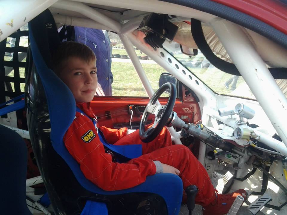 Povestea lui David Tarța, 12 ani, băimăreanul campion național la raliu. ”Inconștient!”