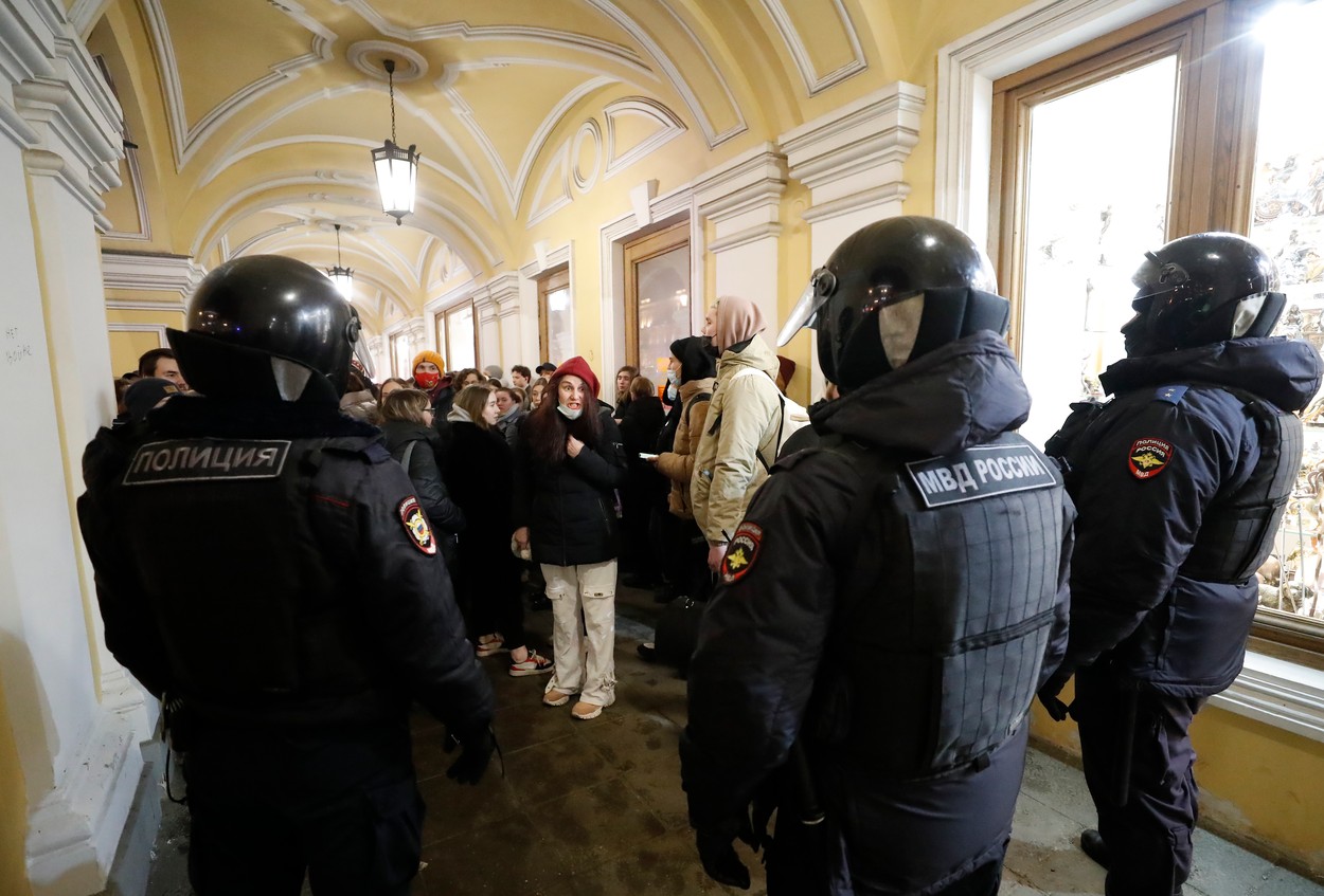 VIDEO | Proteste în Moscova și Sankt Petersburg. Rușii, din nou în stradă contra lui Putin. Printre arestați, o supraviețuitoare a asediului nemților asupra Leningradului